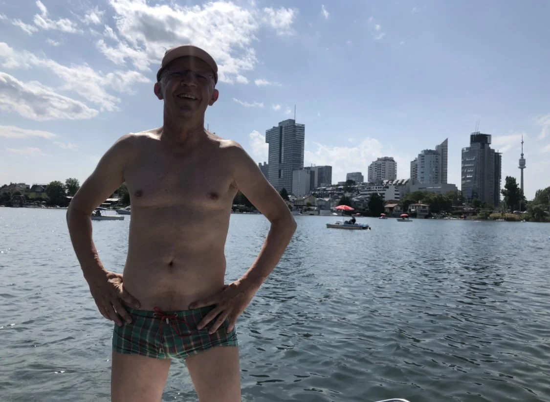 Gottfried Hlebaina – Im Sommer verbringe ich meine Zeit gerne schwimmend in der Alten Donau. 