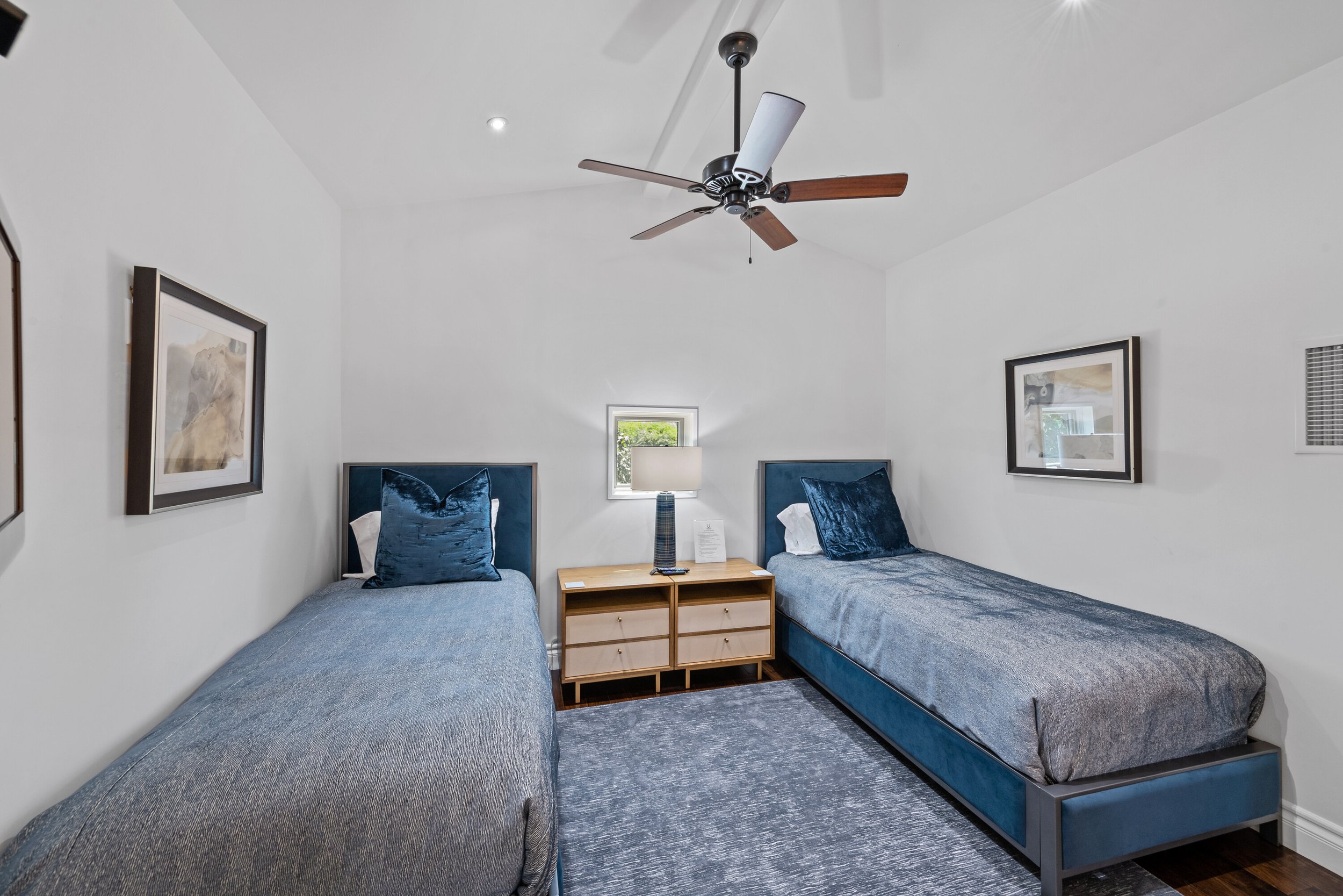 68_82425_55th_Ave68_mls.jpg