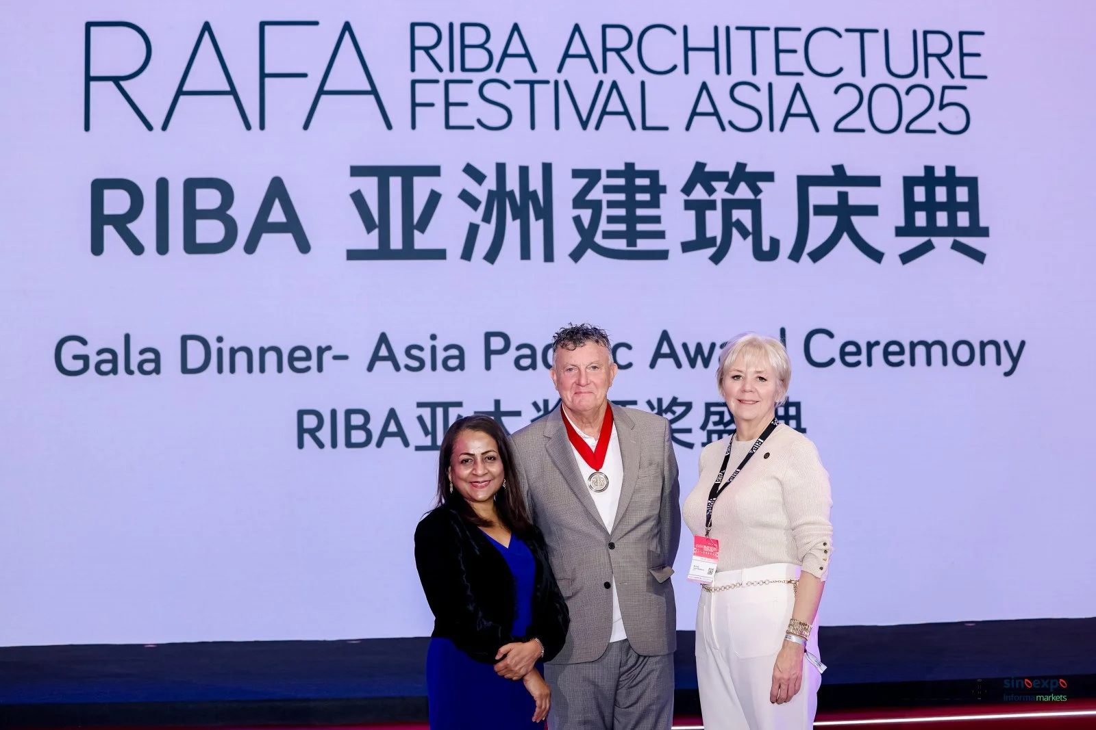 15813024 gala dins 7.jpg