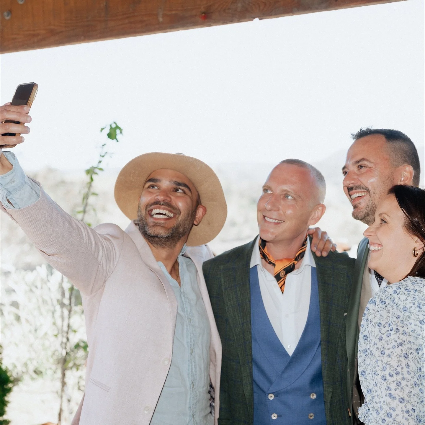 ✨ Magical moments from M&M’s beautiful Blue Mountains wedding ✨
The perfect soundtrack to every moment - canapés, dinner, and dancing! 
🎶 @timelessweddingentertainment | @with.love.weddingsandevents 
📸 @cococelebrations_ 
📍 @wh_ev