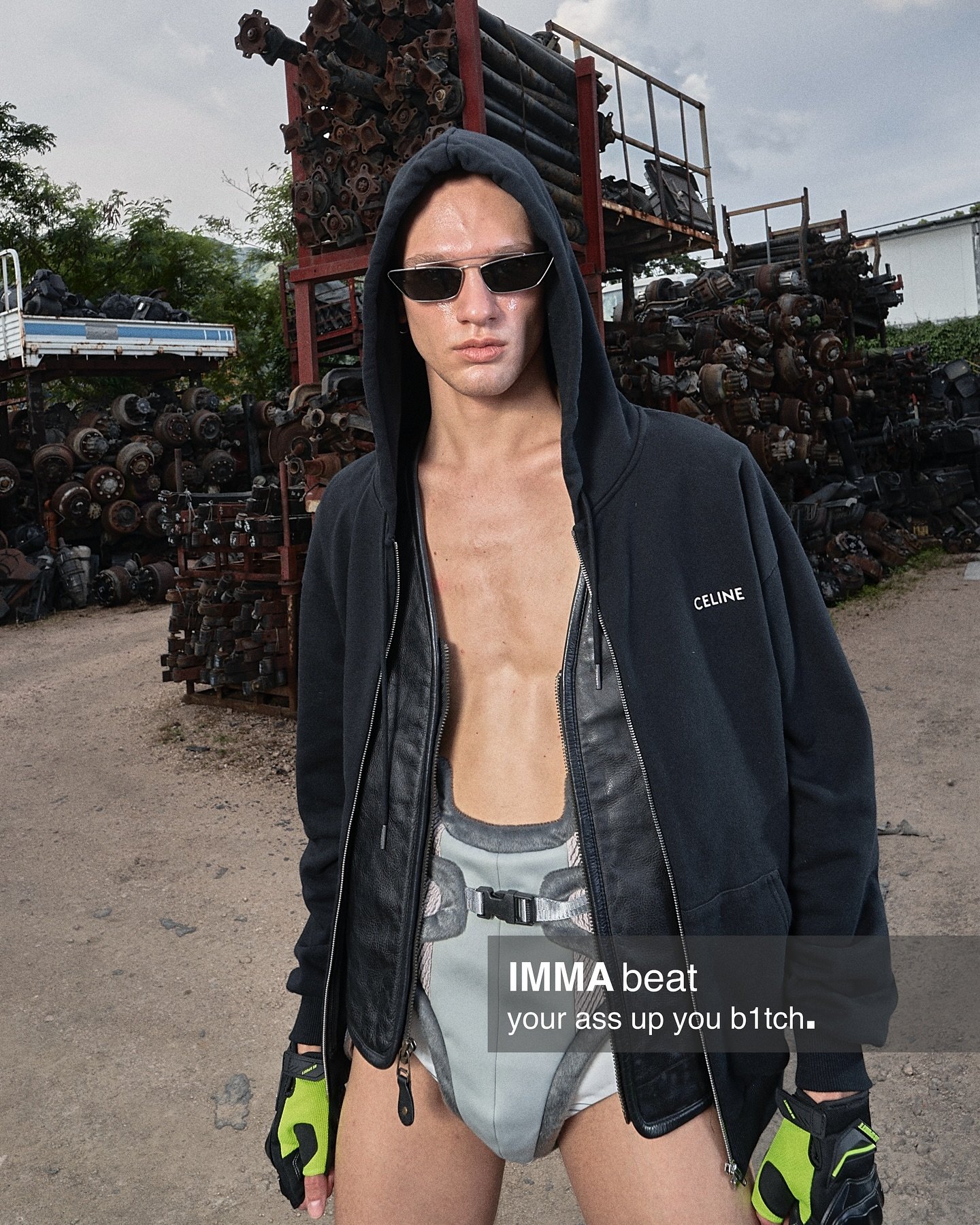 &lsquo;The Meek and The Mighty&rsquo; editorial shoot by @cantbeyourshadow, featuring #xenogenesis diaper shorts ▸ styled by @getmeloaded 🥊💨

#ANGUSTSUI

Art director | @getmeloaded
Lighting Assistants | @kin_02_ @kwankkkk
Styling Assistant | @ymss