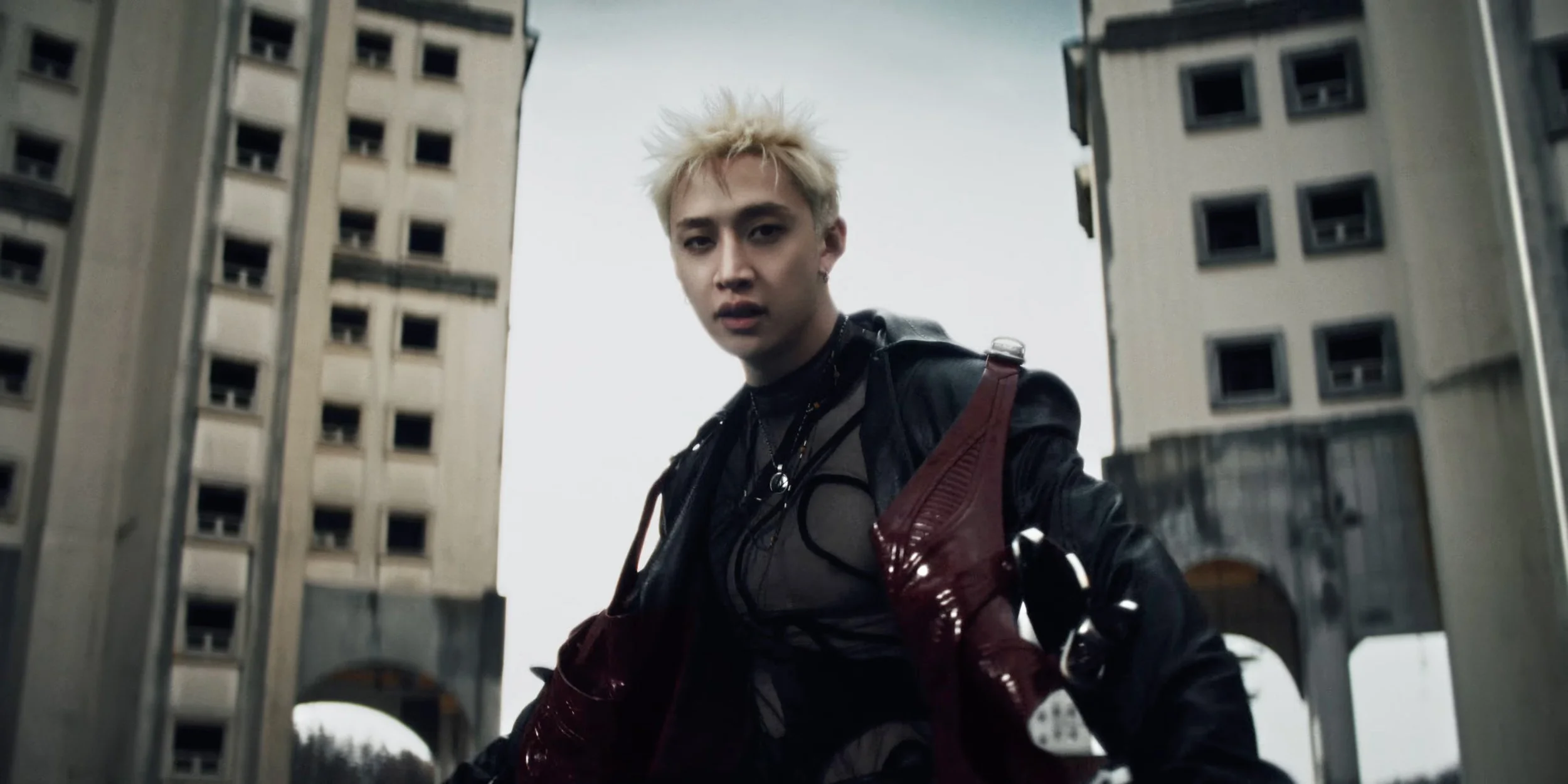 Stray Kids《 RUN IT 》Music Video - Bang Chan