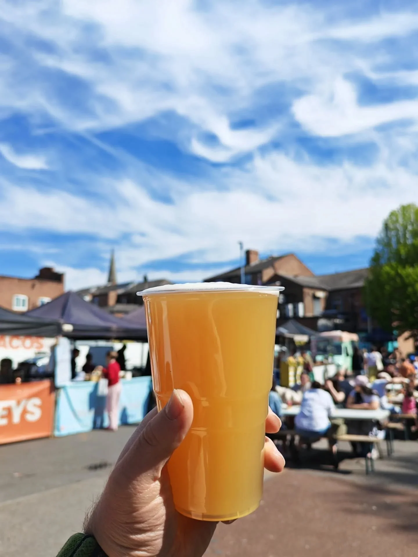 // LEVYS BACK BABY // 

Well whatta day 🙌

Great turnout for the first Levy market for a while with @_makersmarket the sun was shining, the drinks were flowing and the good times were rollin 😎🍻

Gonna be there every last Saturday of the month, hig