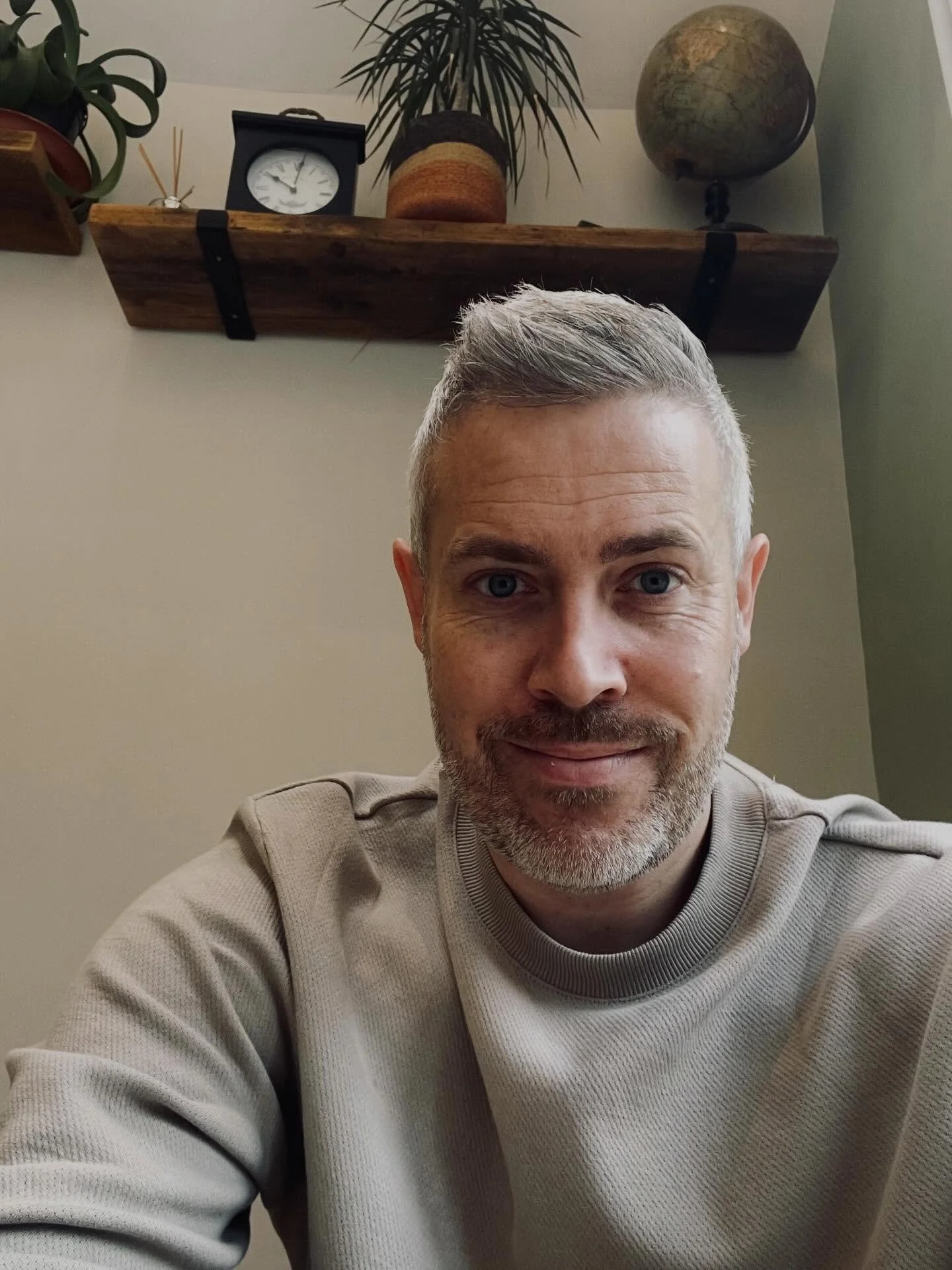 Middle management can feel heavier than people expect.

It&rsquo;s the moment you sit in a meeting, hear a decision you&rsquo;re not completely comfortable with&hellip; and know you&rsquo;ll be the one explaining it to your team.

You want to stay al