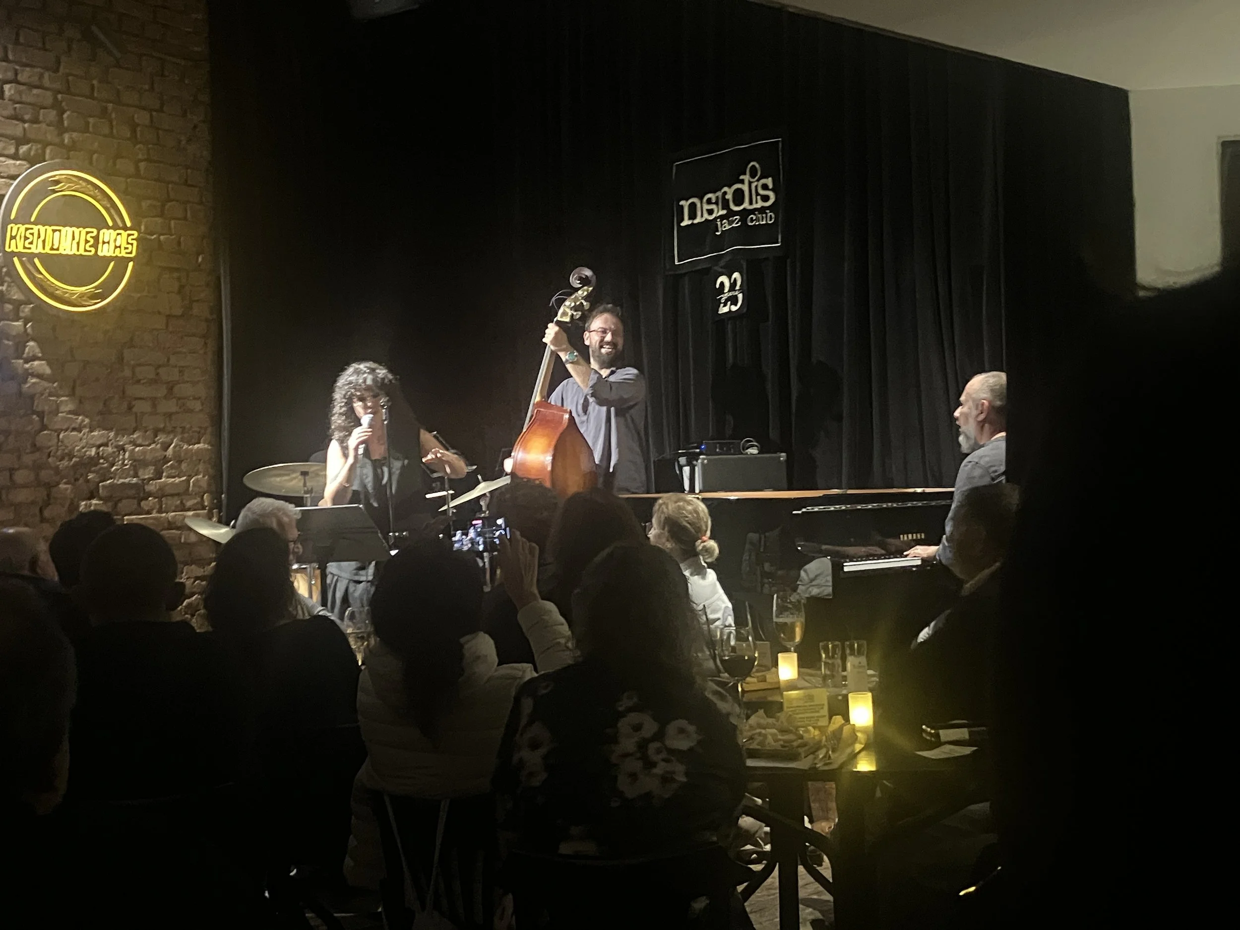 2025-09-06 21.48.16.jpg