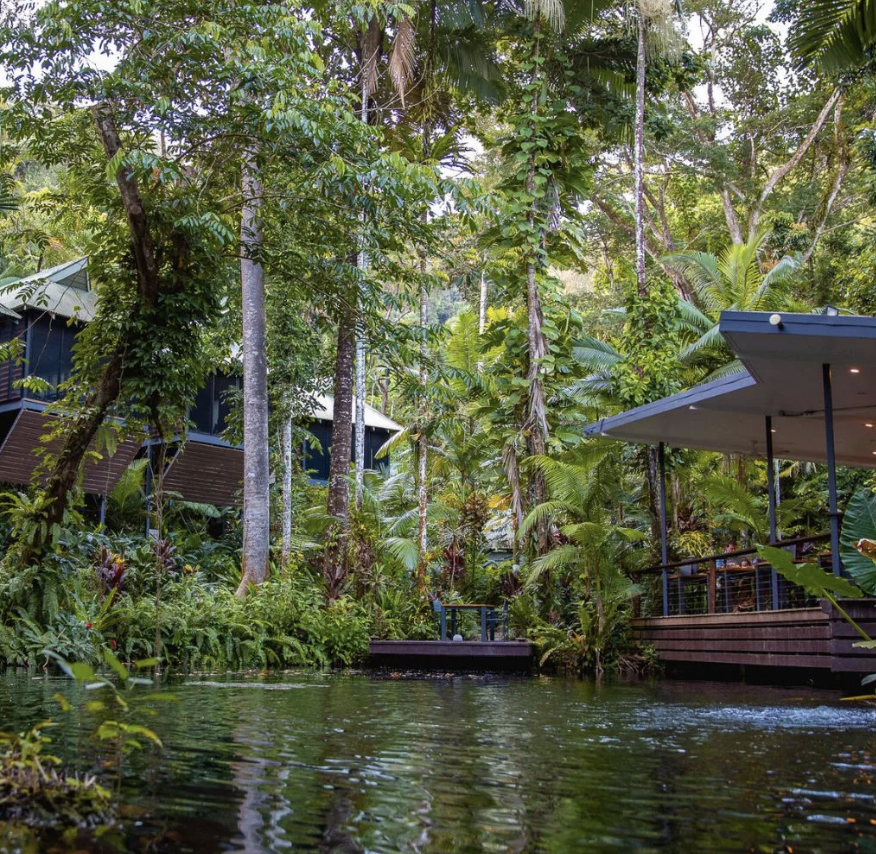 queensland romantic getaways