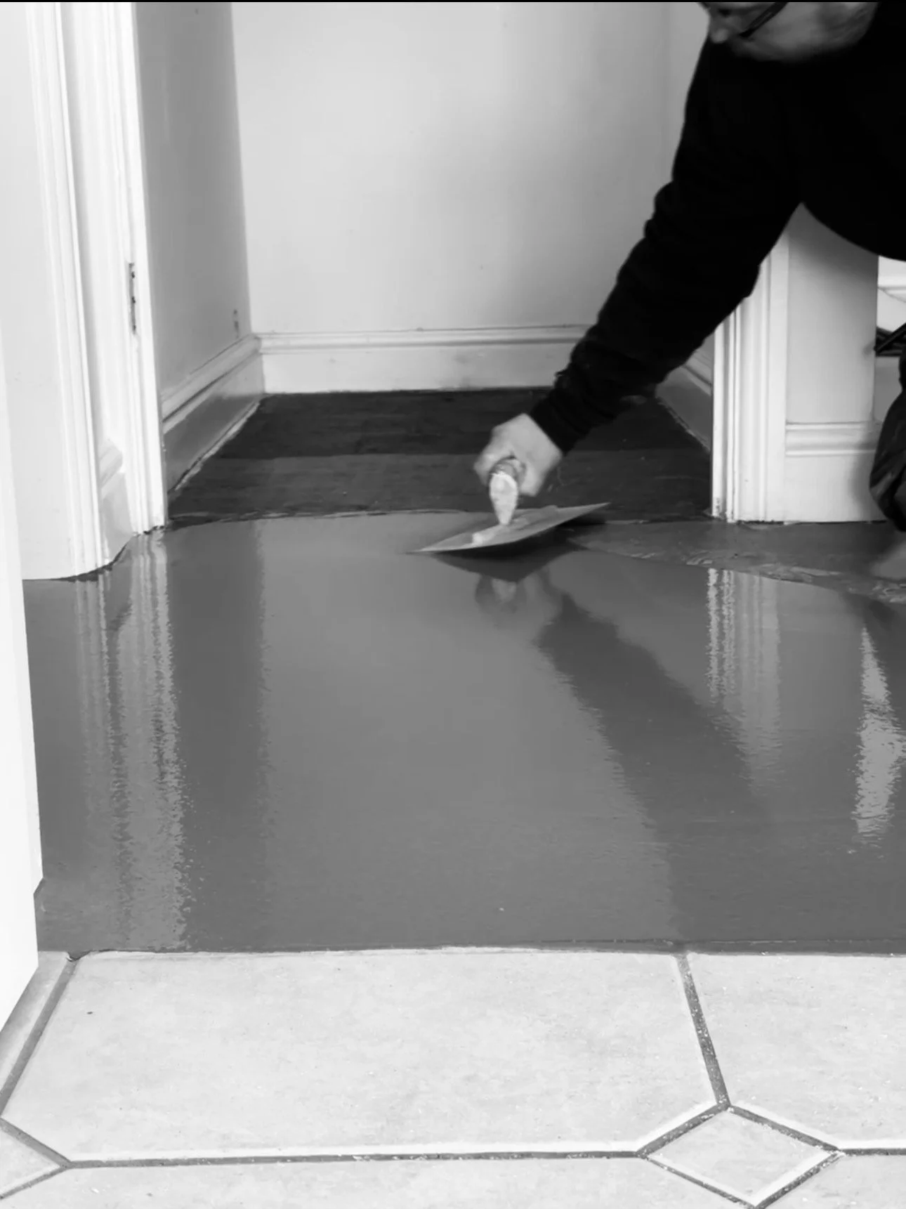 kitchen-floor-screeding-before-lvt.jpg 