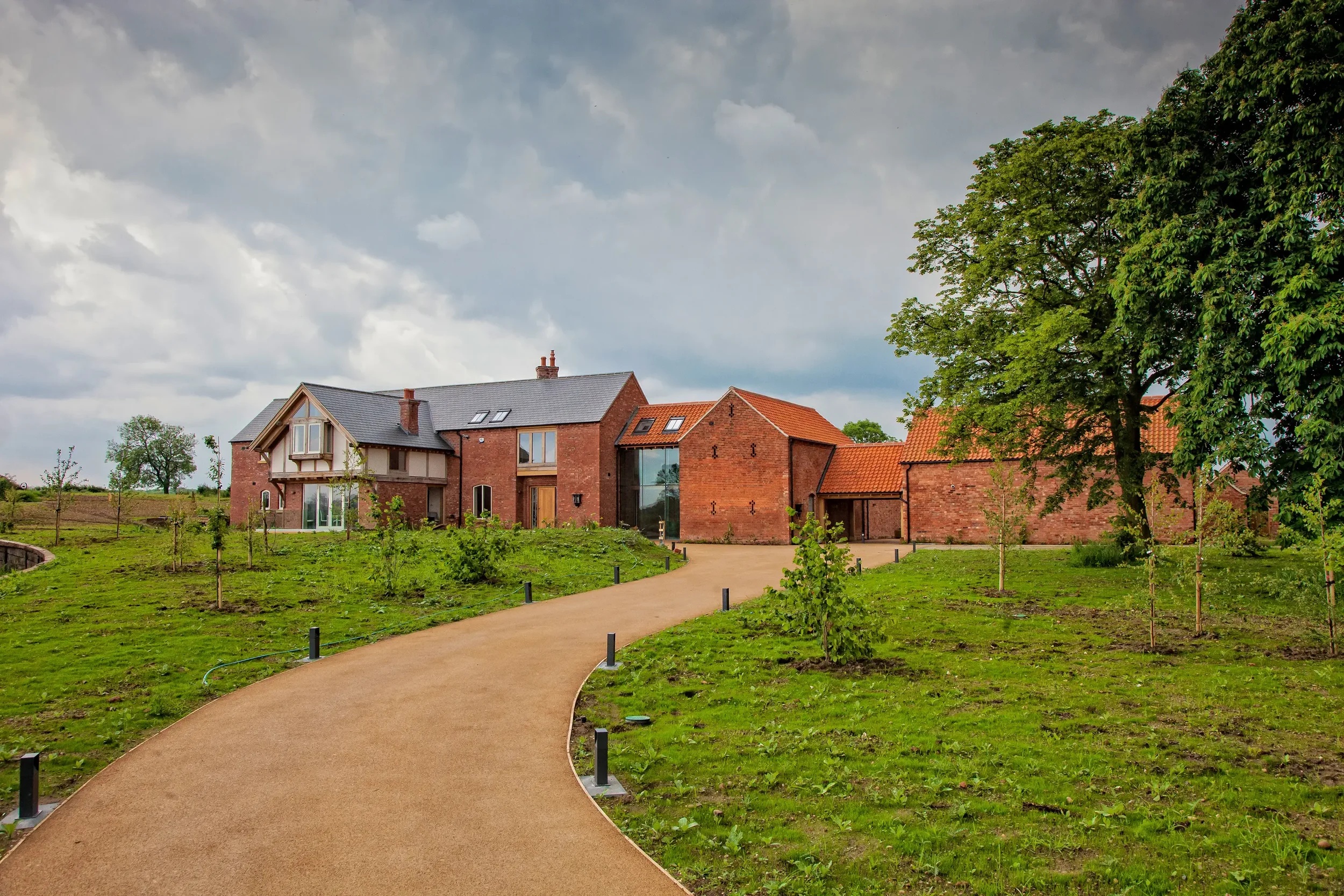 Southfield Farm - Drive View.webp