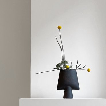 Sphere_Vase_Square_Mini_-_Coffee_-_Ikebana.jpg