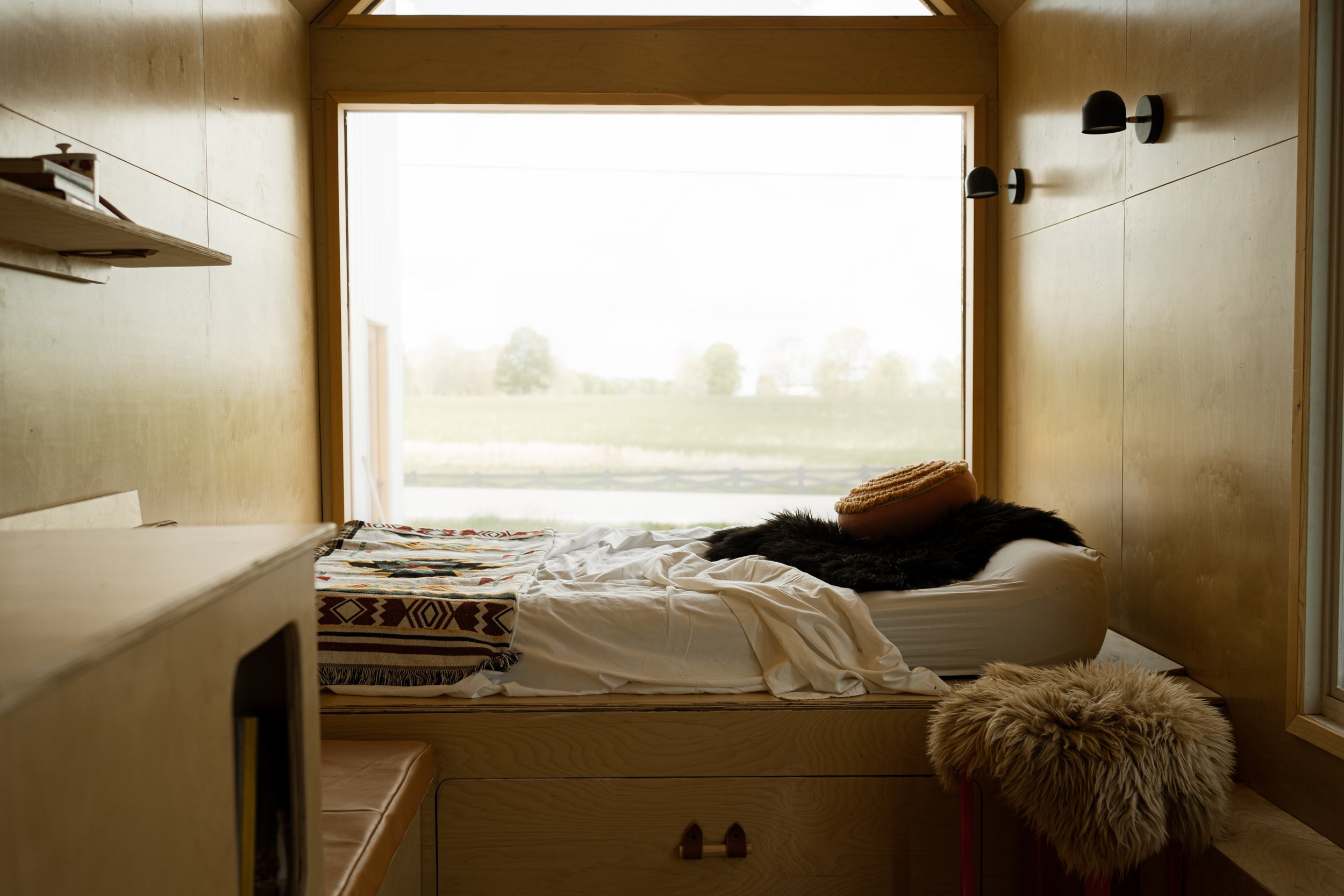 From Clutter to Calm, The Joy of Living Simply