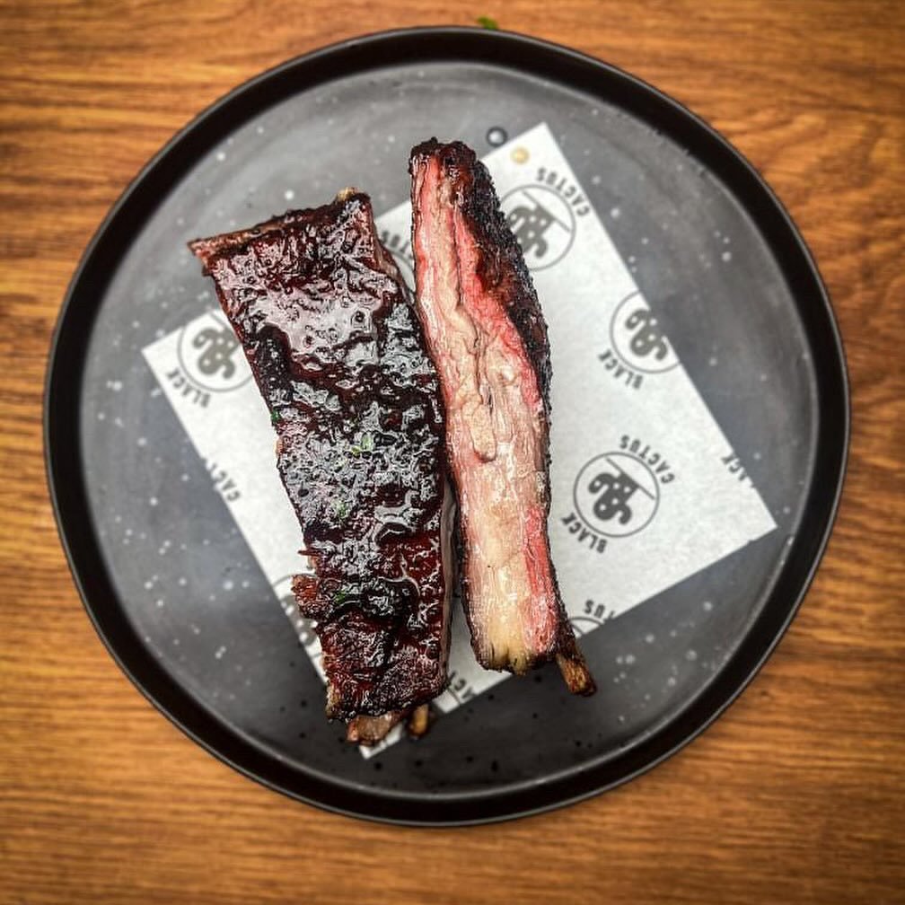 BLACK CACTUS LAUNCHES THURSDAY

From this thursday we welcome bbq supremos black cactus to bring a summer of bbq to the stow. The bc crew will be creating incredible dishes in a primitive pit offset smoker outside the brewery utilising wood, fire, an
