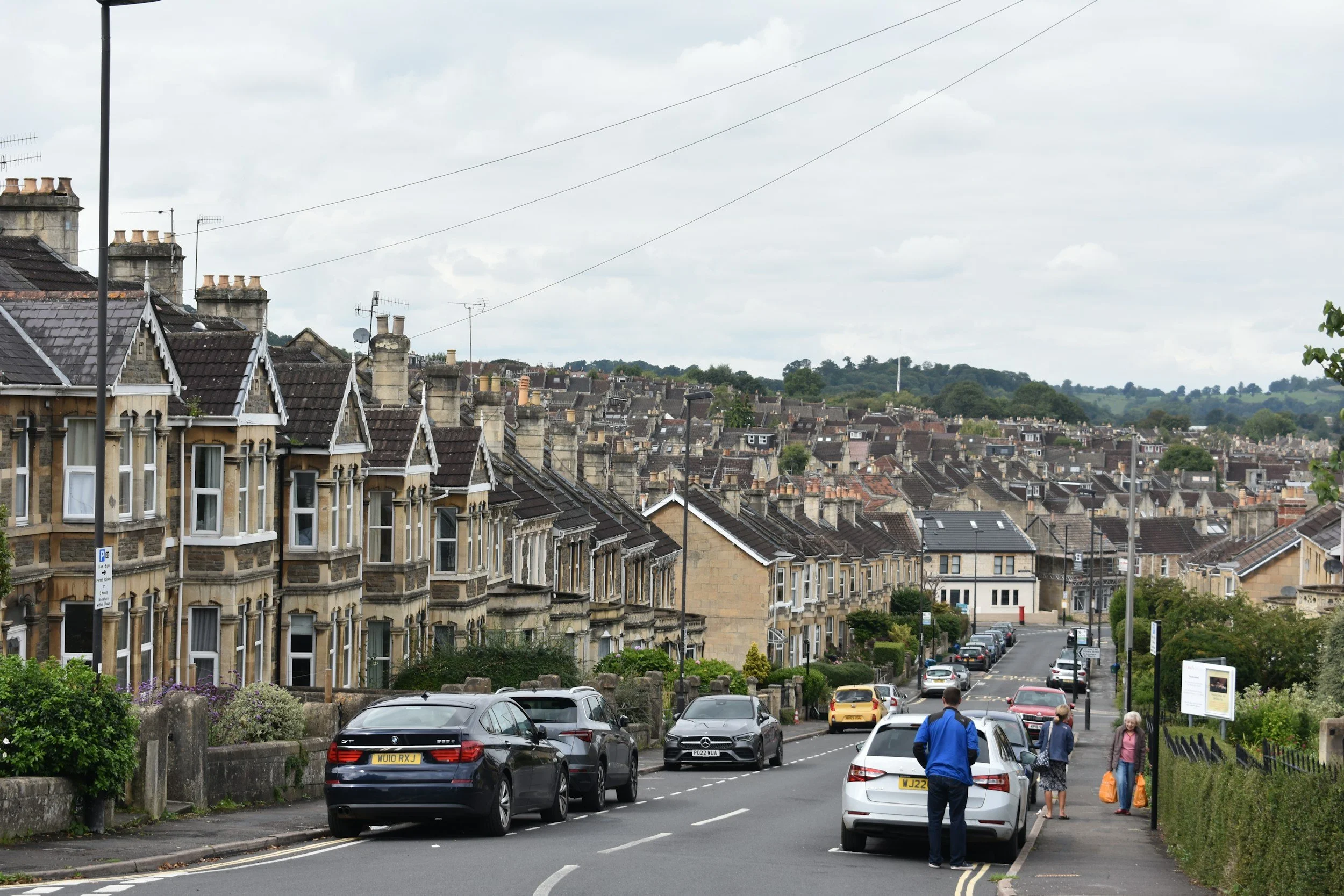 Image of a regular neighbourhood, depicting that neighbourhood health is more than the heath infrastructure, it's the neighbourhoods surrounding it.