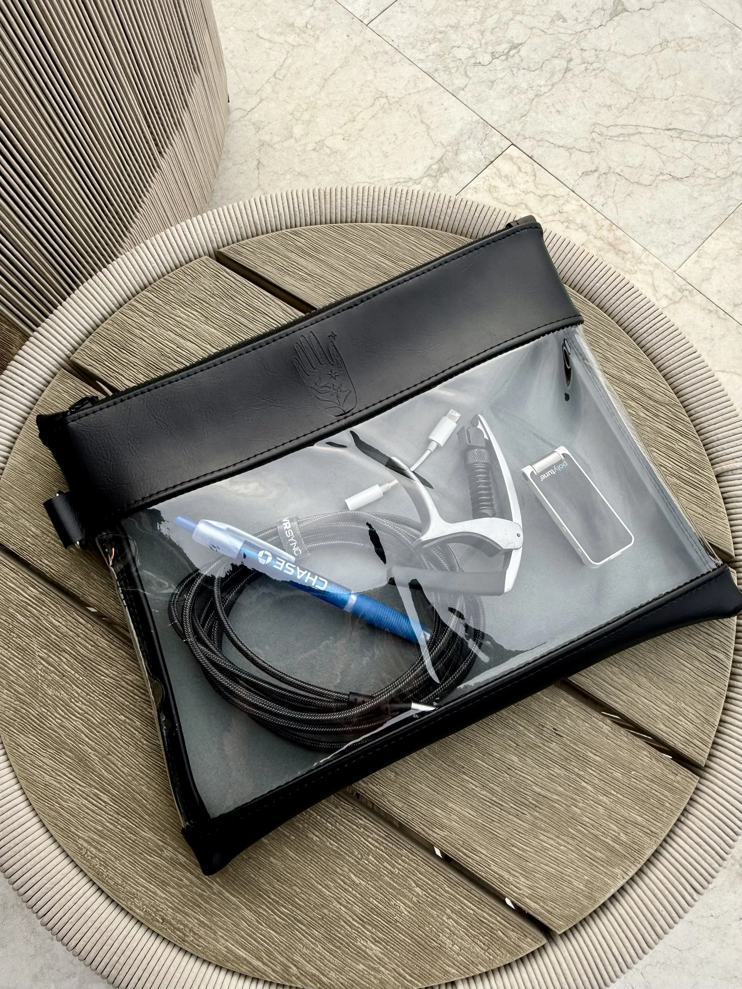 Window Zip Organizer