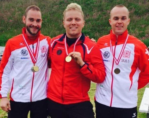 To seire i Europacup på 300m for Simon
