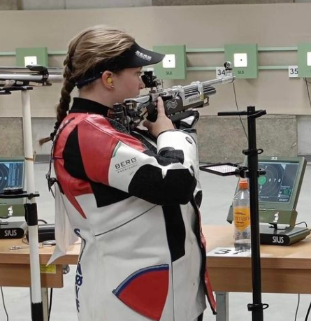 Synnøve Berg vant Landsstevnet for rekrutter