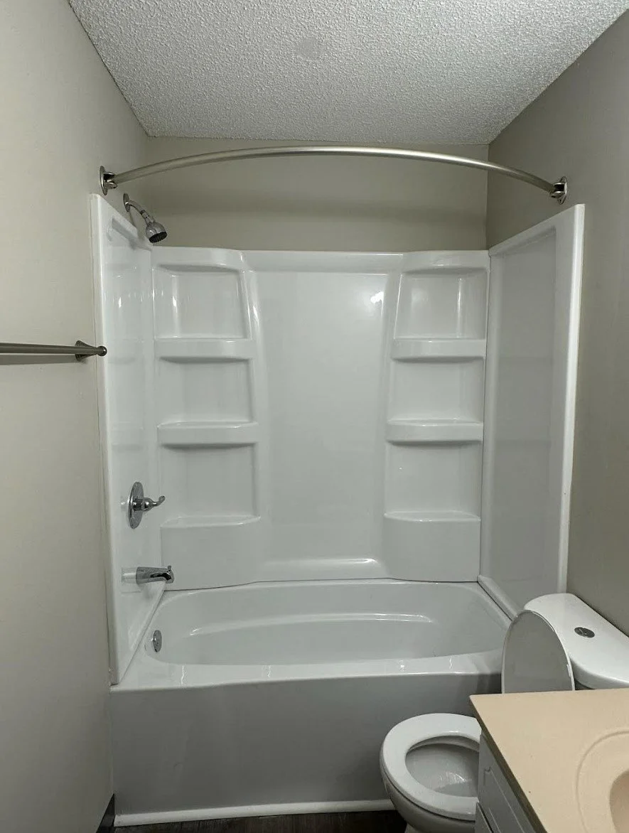 4925AR - New Bathtub.jpg