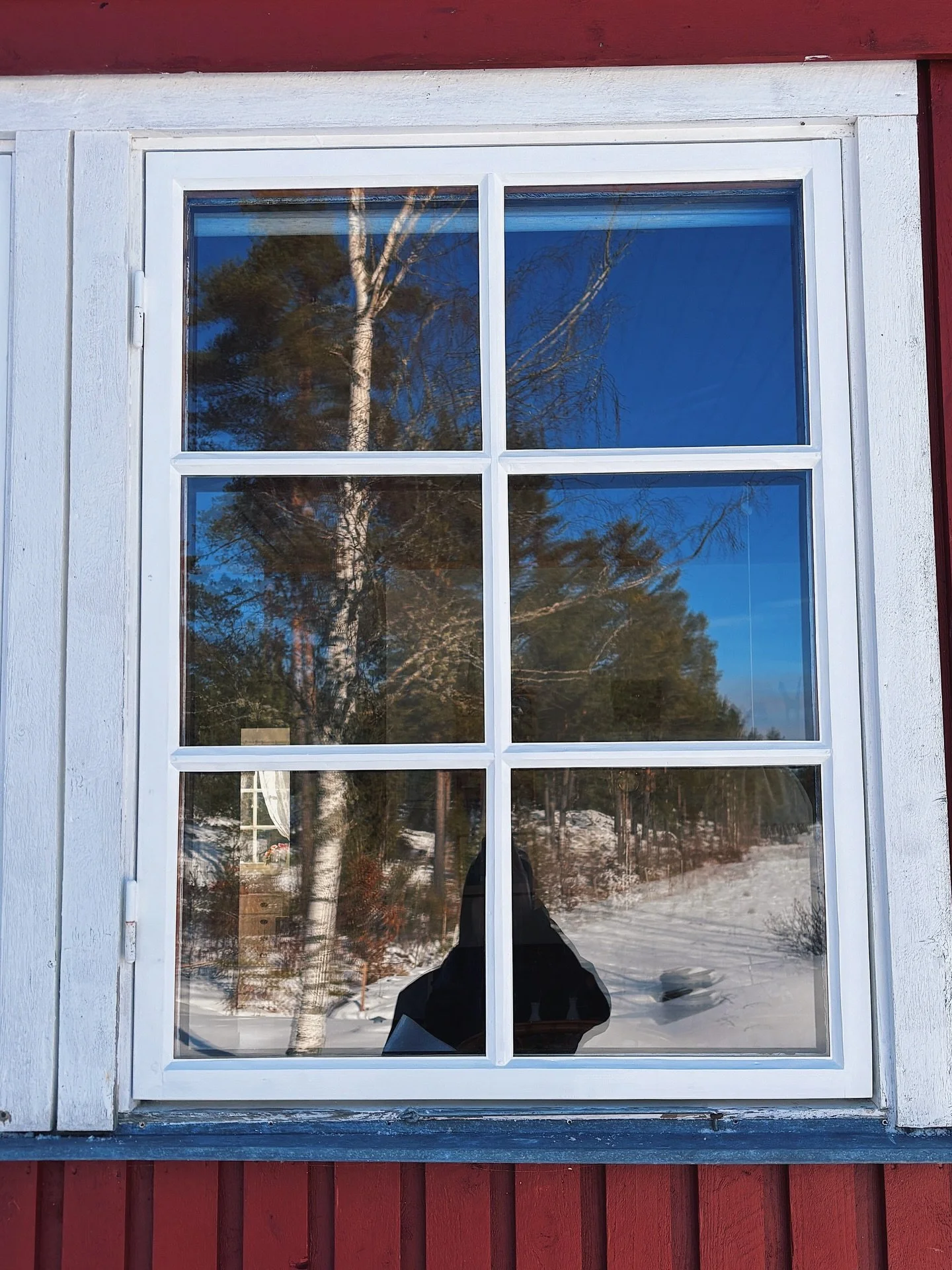 &Auml;nnu ett g&auml;ng f&ouml;nsterb&aring;gar r&auml;ddade 🙂&zwj;↕️🤌🏼 Och befriade fr&aring;n det dumma metallblecket som bara orsakar r&ouml;tskador p&aring; sidorna (exakt s&aring; som p&aring; sista bilden). V&auml;ck med den!! 

Beh&ouml;vde