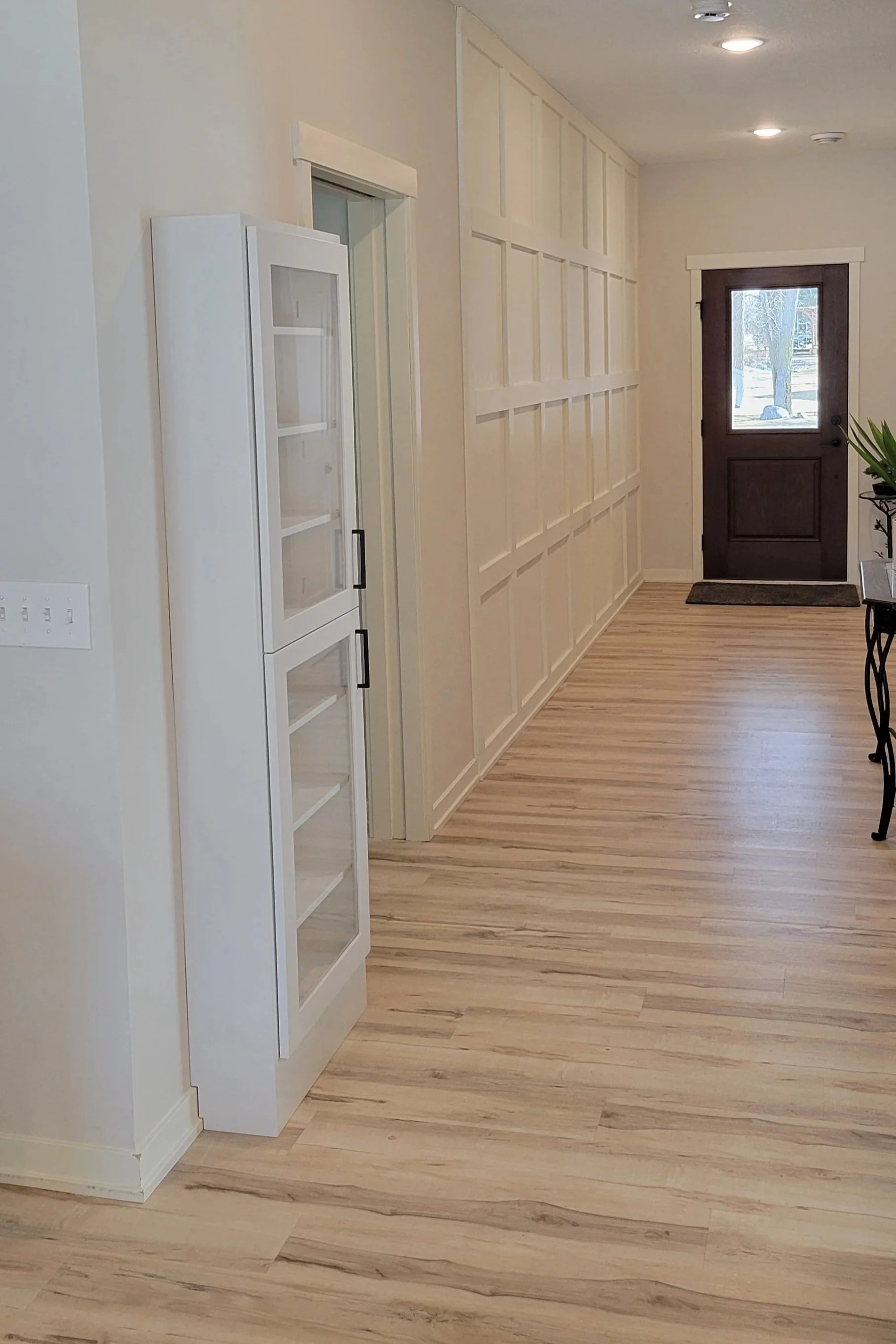 custom china hutch
