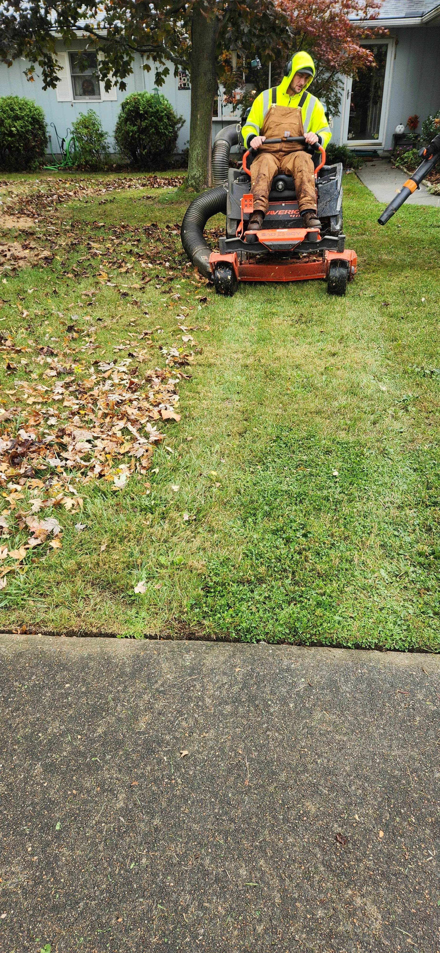 King Cut crew providing seasonal lawn and property care