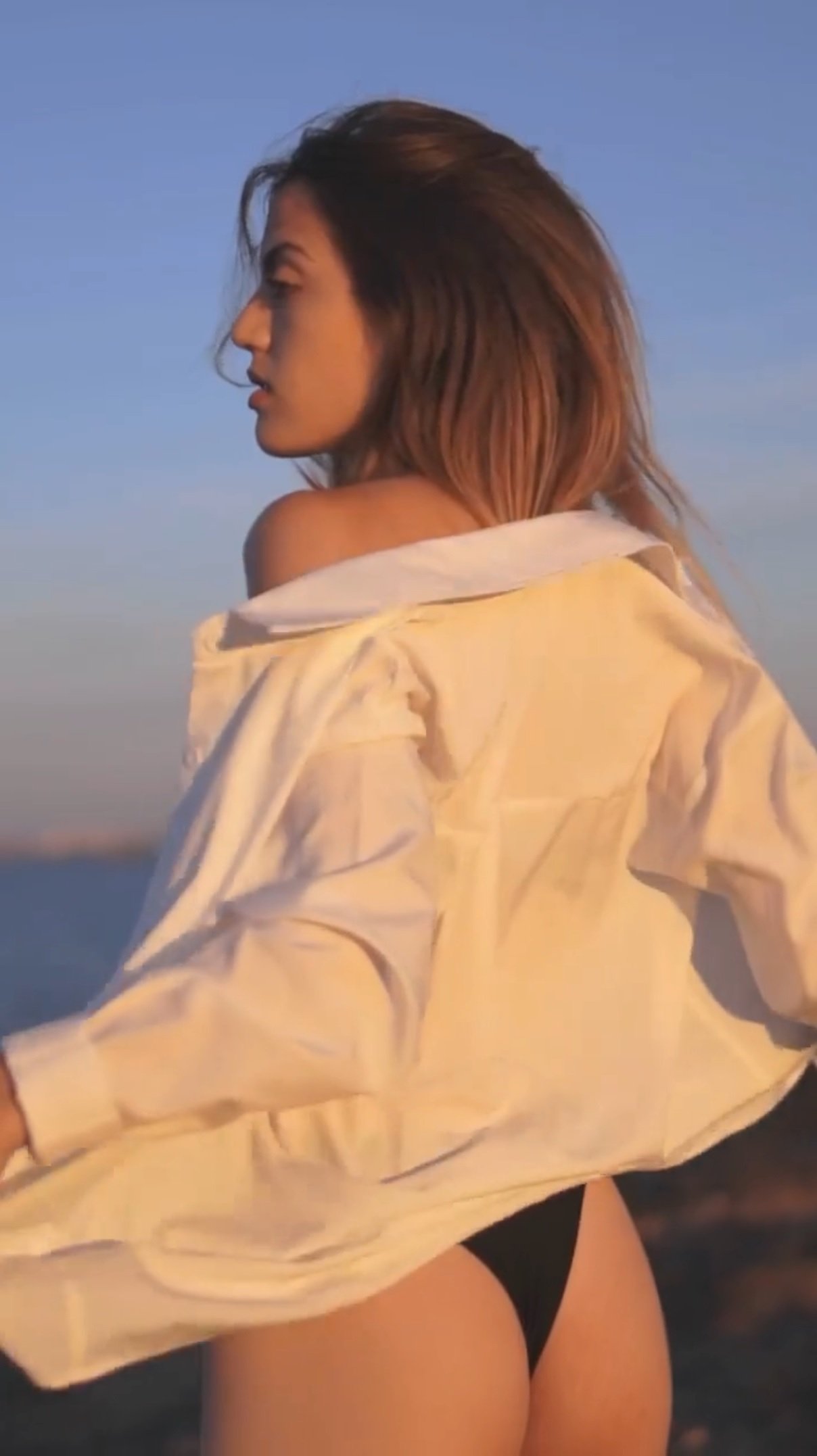 miriana preview.jpg