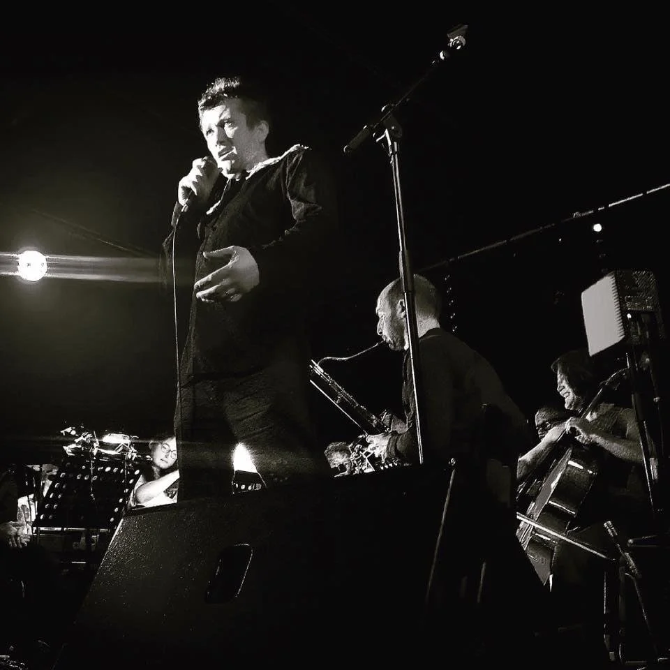 ONLY 1 WEEK TO GO 🔥 Dominic Waxing Lyrical (@dominicwaxinglyrical) x Mr McFall's Chamber String Quartet are performing together for the first and last time at @queens_hall!

Dominic Waxing Lyrical present their highly acclaimed new album Diminuet, r