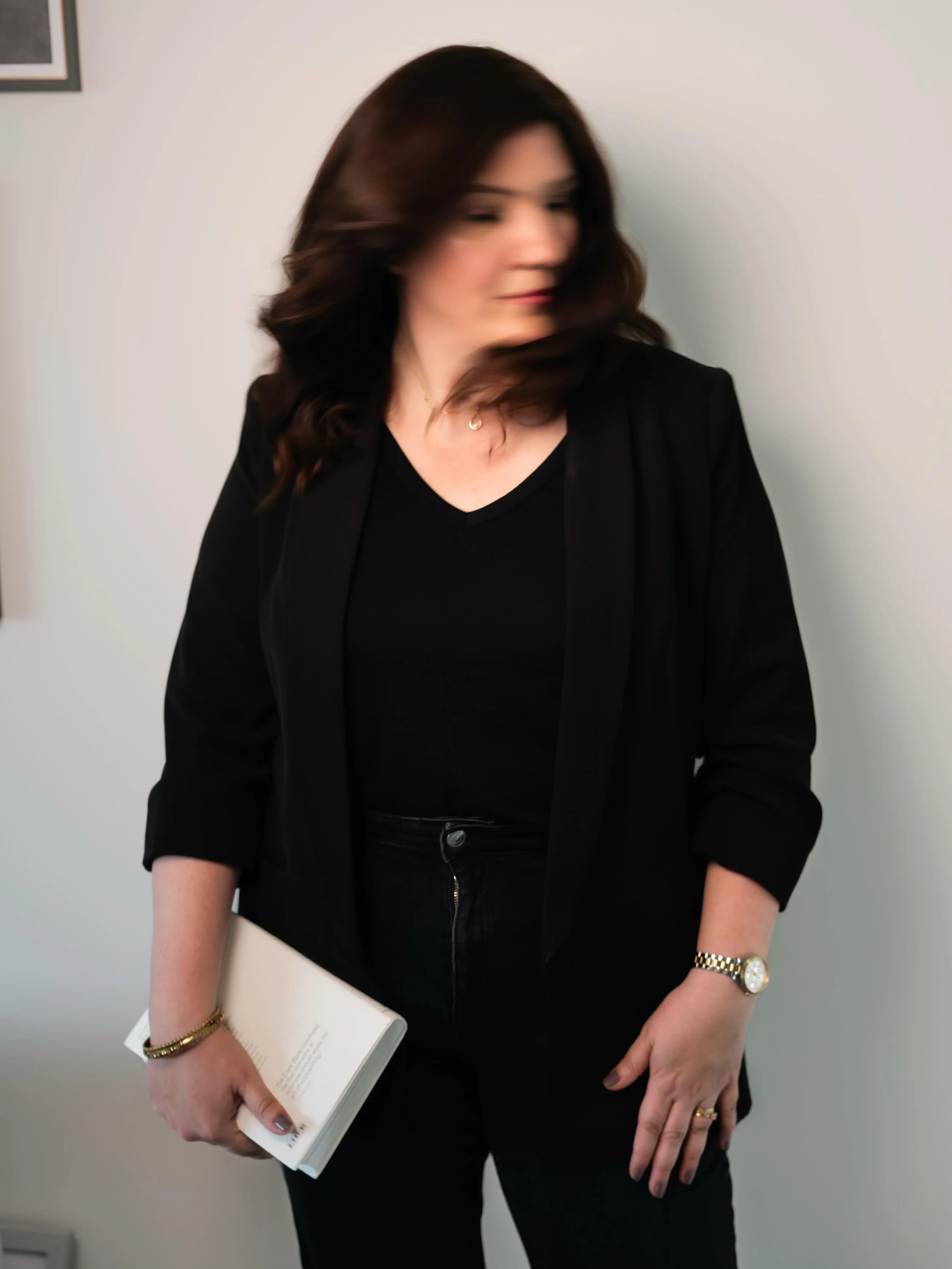 🎥. Somewhere between the networking, proposals, branding frameworks, client calls, brand strategy sessions, and trying to confidently pose in photoshoots for my own business&hellip; I realised I&rsquo;m nearly halfway through my first year of self-e