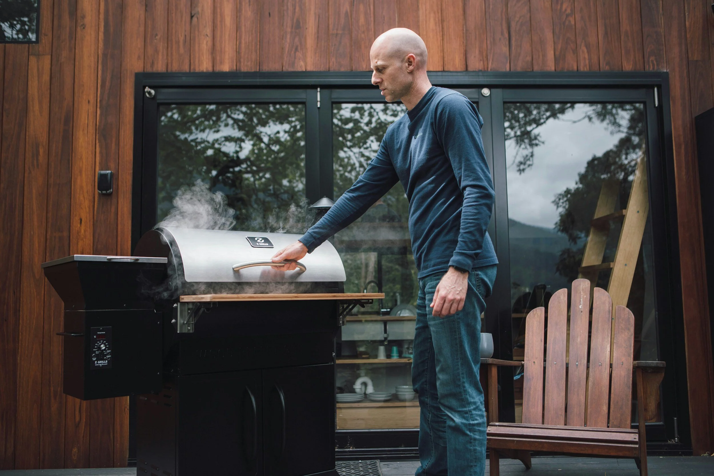 Pellet smoker for Low and Slow BBQ