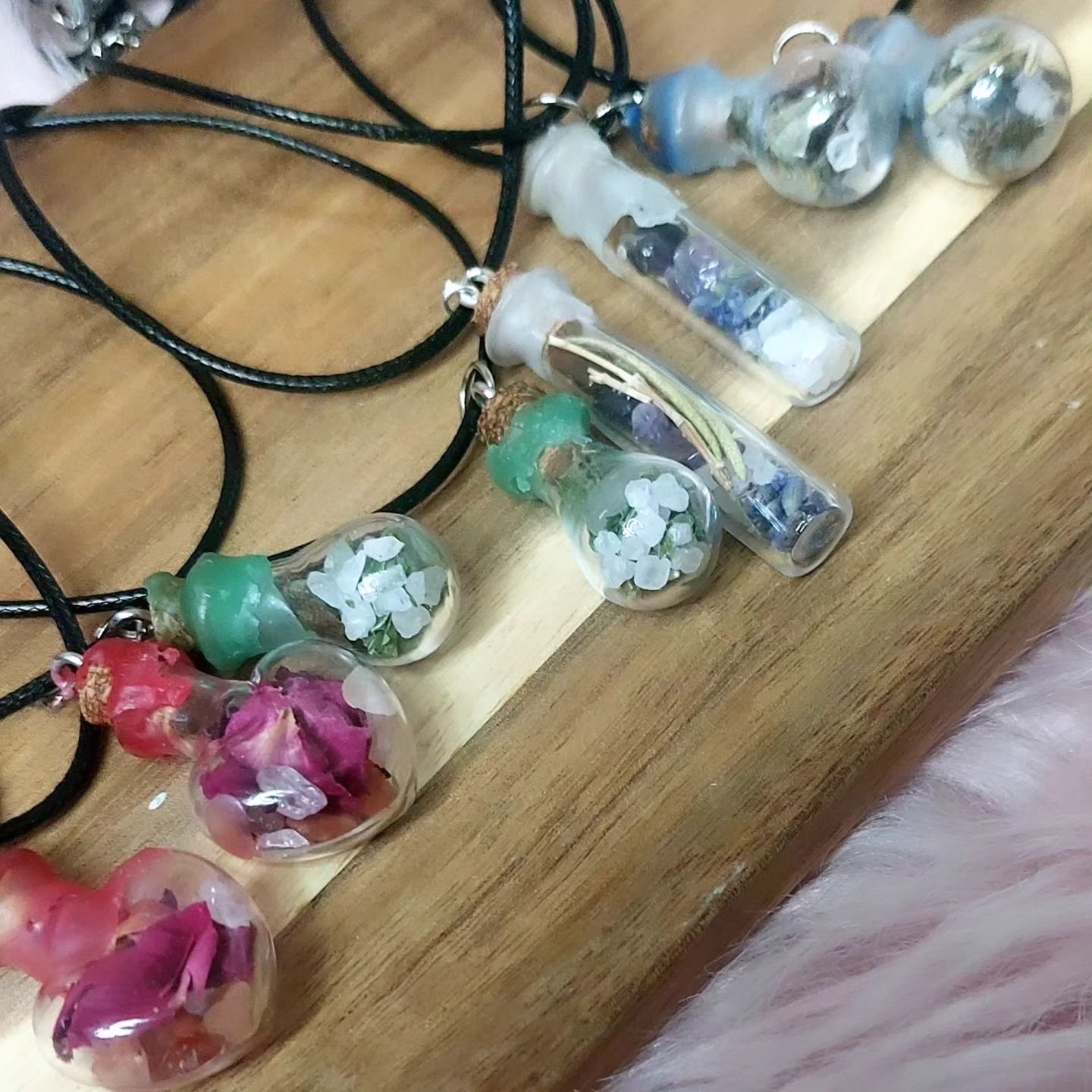 Available now on the website!! Spell jar pendants 
Anxiety 
Love 
Health
Protection 
Money
#witchesofinstagram #spellbottles #jewellery #smallbusiness