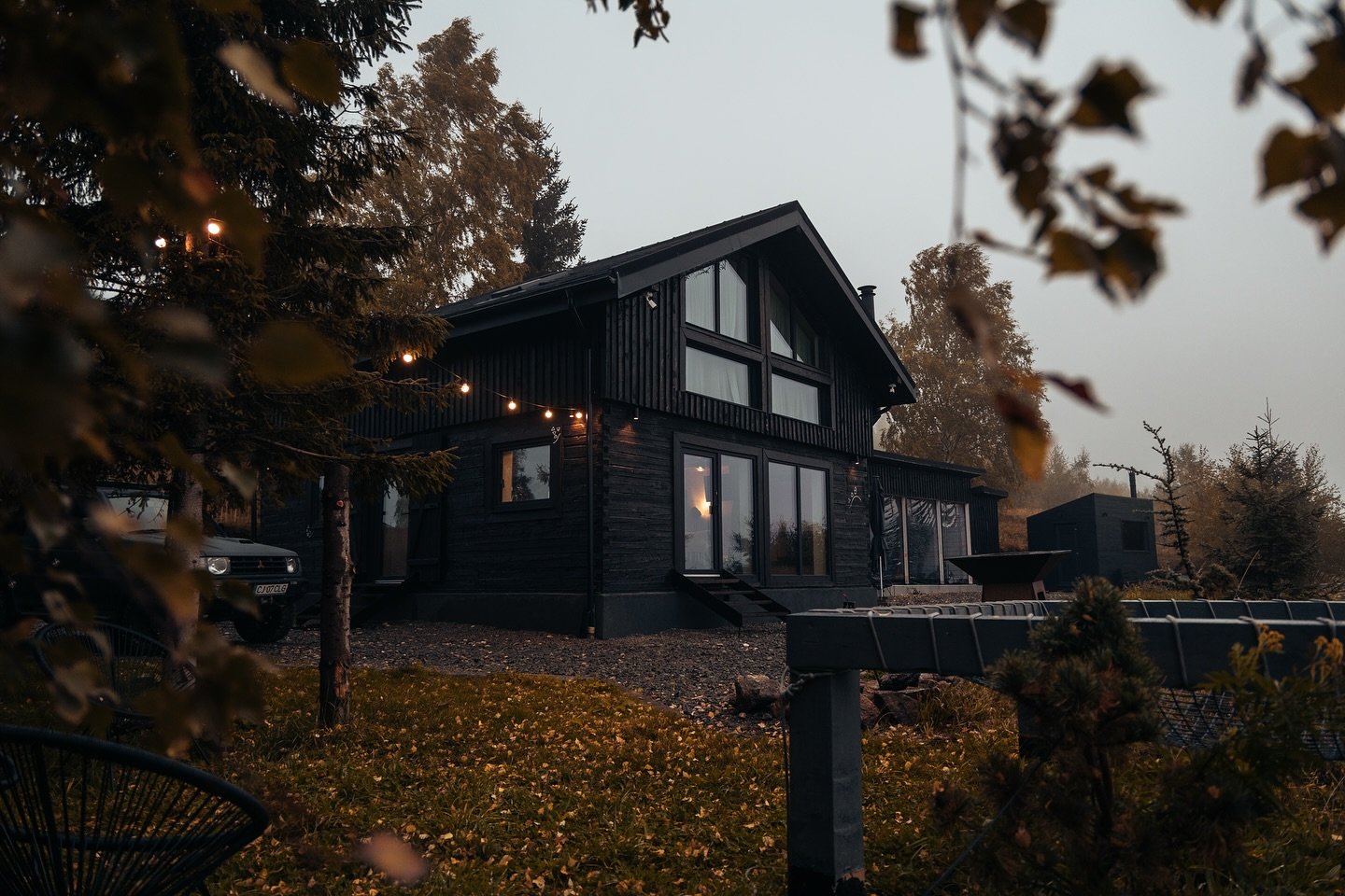 Dimineți răcoroase de toamnă🍁☕️

#romania #cabin #romaniamagica #autumn #fall #autumnvibes🍁 #sunset #nature #camping #mountain #outdoors