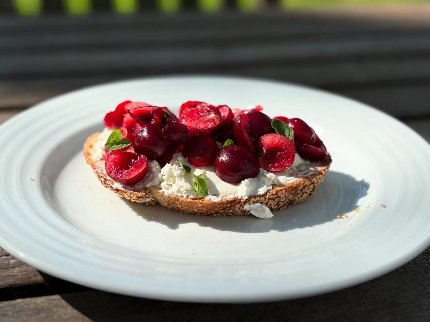 Shockingly, cheese for breakfast sounded like a great idea this morning, so here is Emerson in action&mdash;spread on some delicious bread with fresh cherries on top. It&rsquo;s going to be a good day. 

#realfood #realcheese #freshcheese #vermont