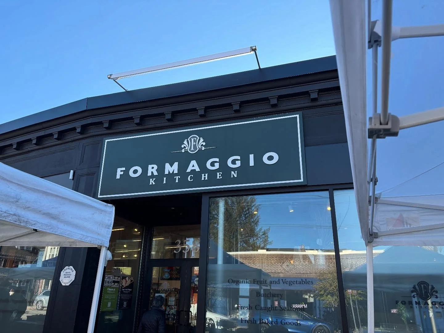 Getting ready to kill it today at @formaggiokitchen &mdash; come on by for their first fall Street fest, today in Cambridge from 11 to 3. Samples, wedges, raclette, and the very best way to launch the holiday season.

#artisancheese #vermontcheese