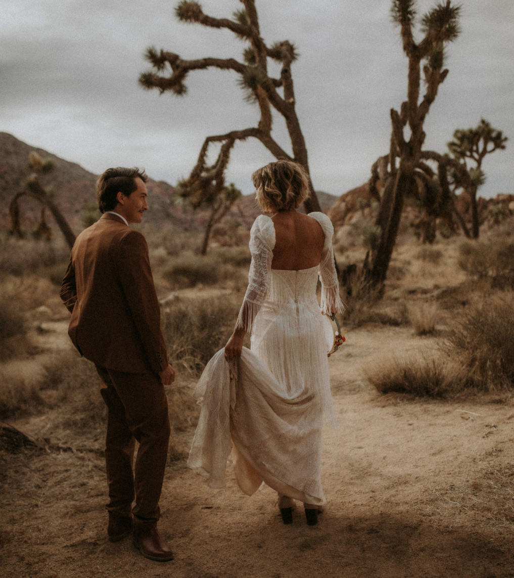 joshua-tree-desert-elopement-bridals-PhotosByGayle-61.png