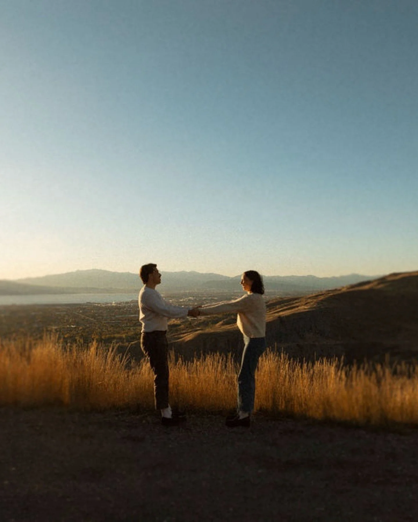 find your happy place in the mountains ⛰️🤎