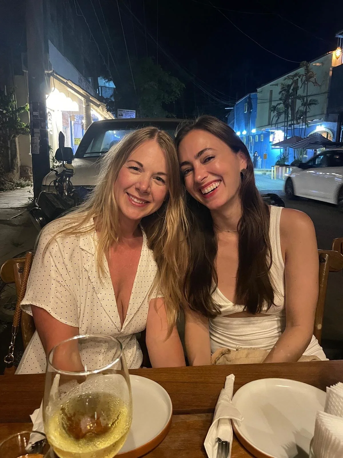 Yesterday was my birthday&hellip; and my heart is FULL 💛

This one&rsquo;s for my beloved friend, Rachel.

The kind of friend who gathers people, makes the plans, gets you out the door&hellip;
and tells the band it&rsquo;s your birthday even when yo