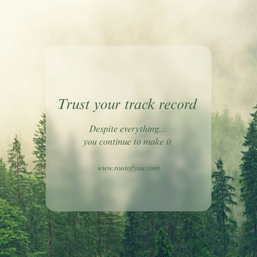 Sometimes pausing to reflect on all the stepping stones life has thrown you is a beautiful way to remind yourself&hellip; &ldquo;I&rsquo;m already doing it.&rdquo;

And I&rsquo;ll let you into a secret.. you always do. 
Who is the one who shows up da