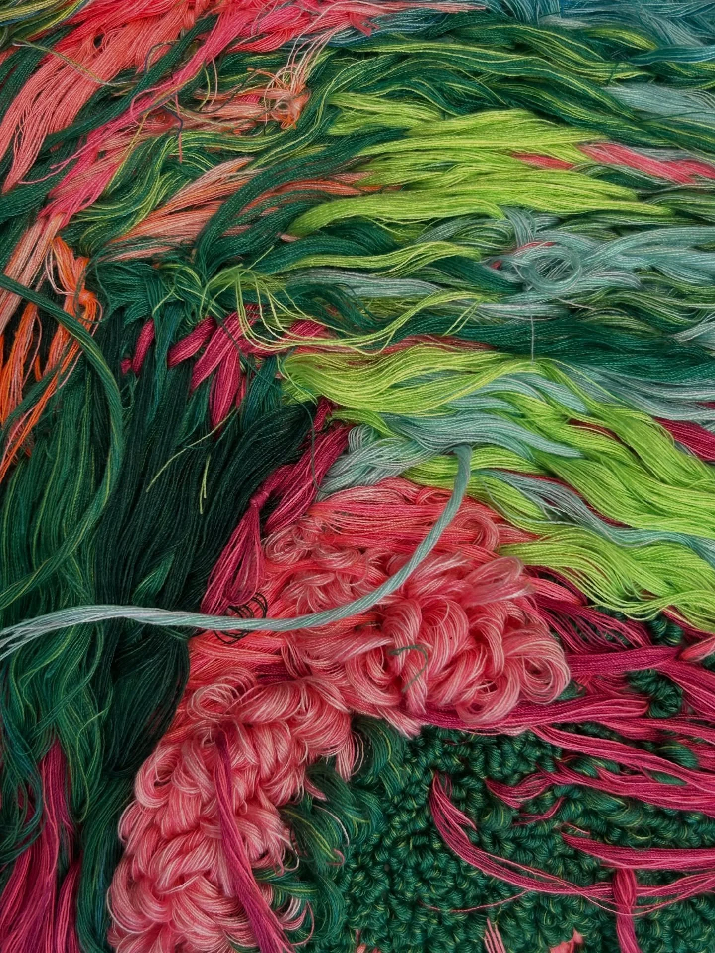 Materials and Motion 💐
.
Soft colors, hard edges and a mix between surface and depth&hellip;
this and more when you subscribe to our newsletter on D2Art.com
.
#art #artwork #artists #colorful #spring