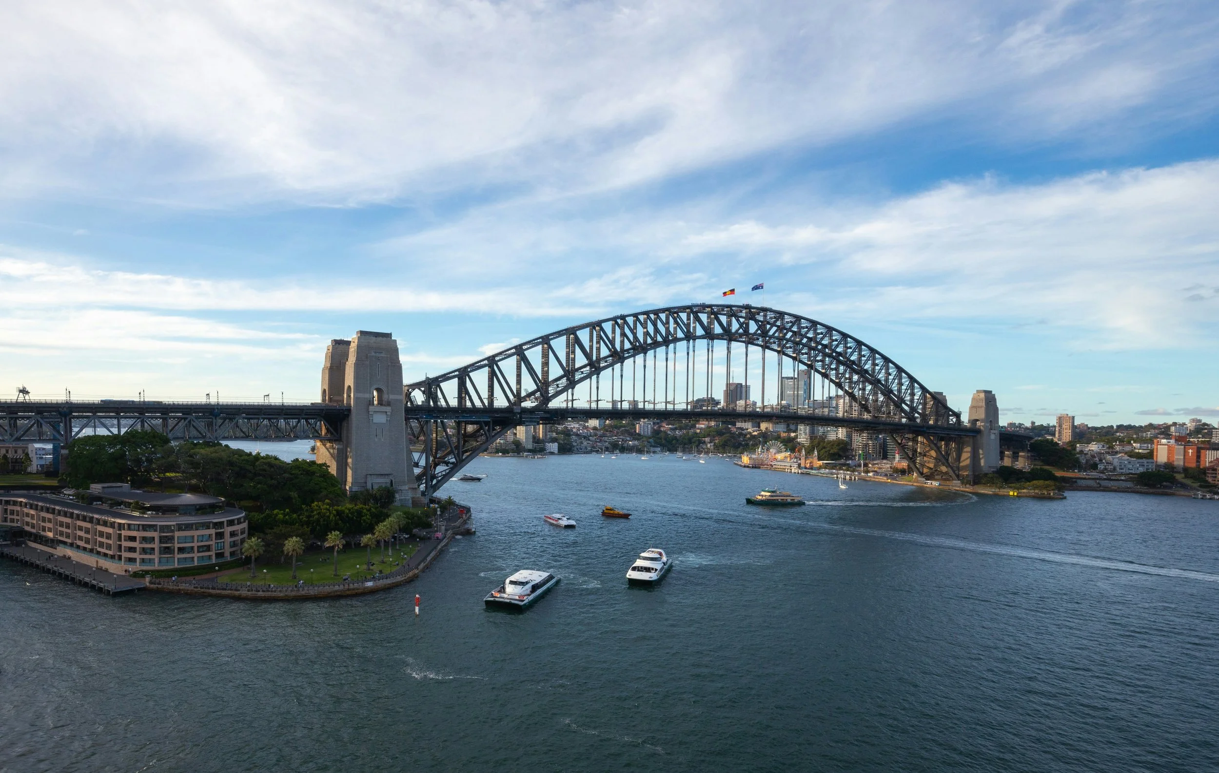 Sydney bridge.jpg