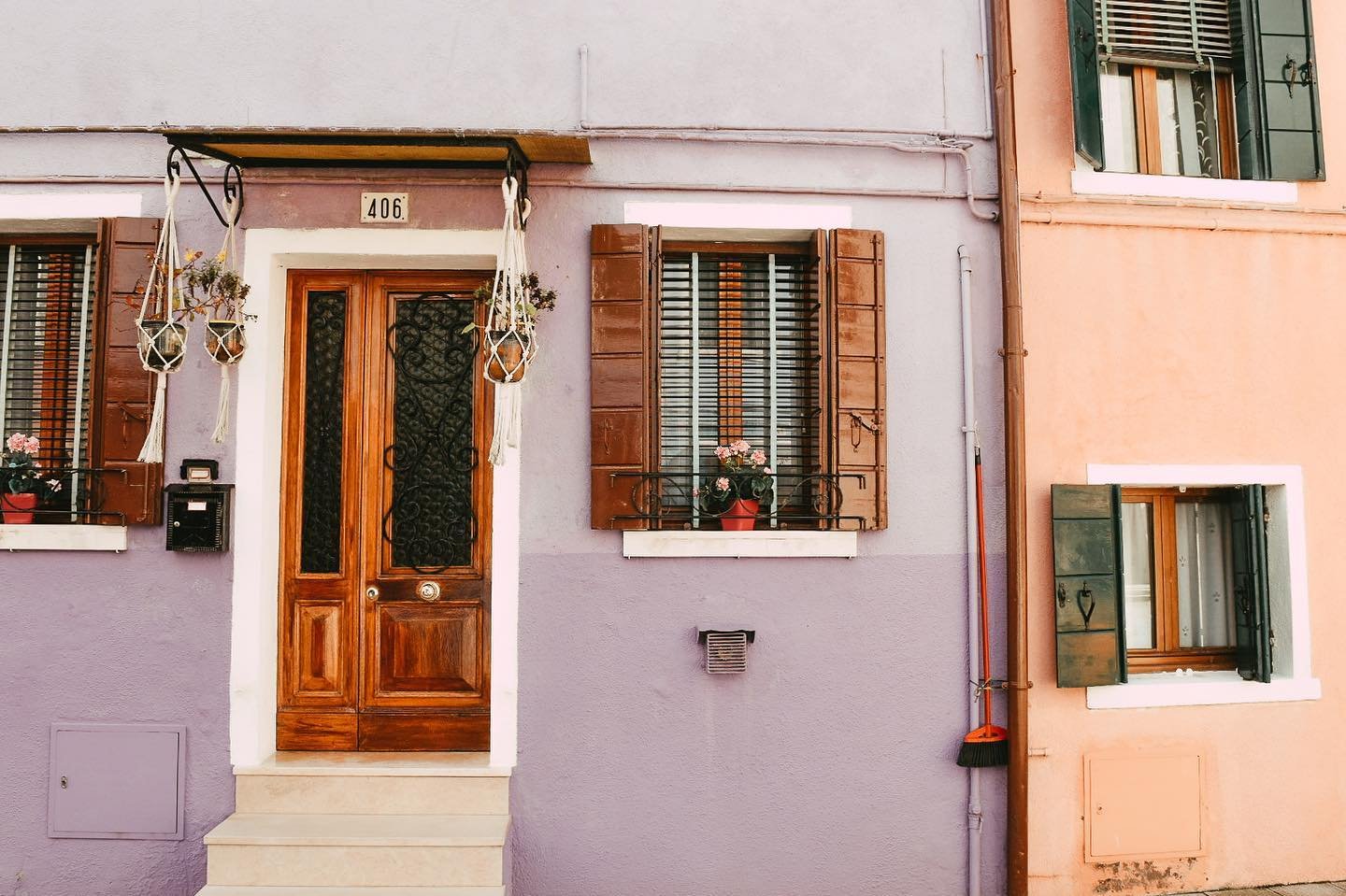 What color apartment are you choosing?