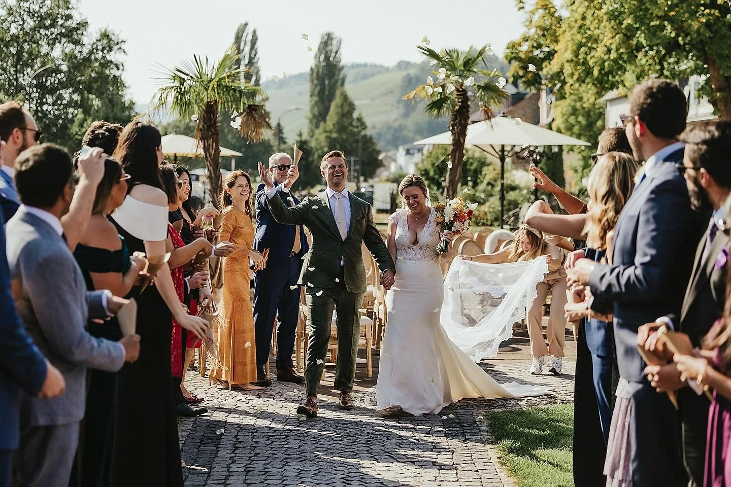 Ladies and Gentlemen, Kayla &amp; Connor 🫶

Had the pleasure of documenting the special day of this amazing couple who flew in all the way to #germany from the States to make sure their day is truly picturesque and as dreamy as they come ✨📸

Thank 
