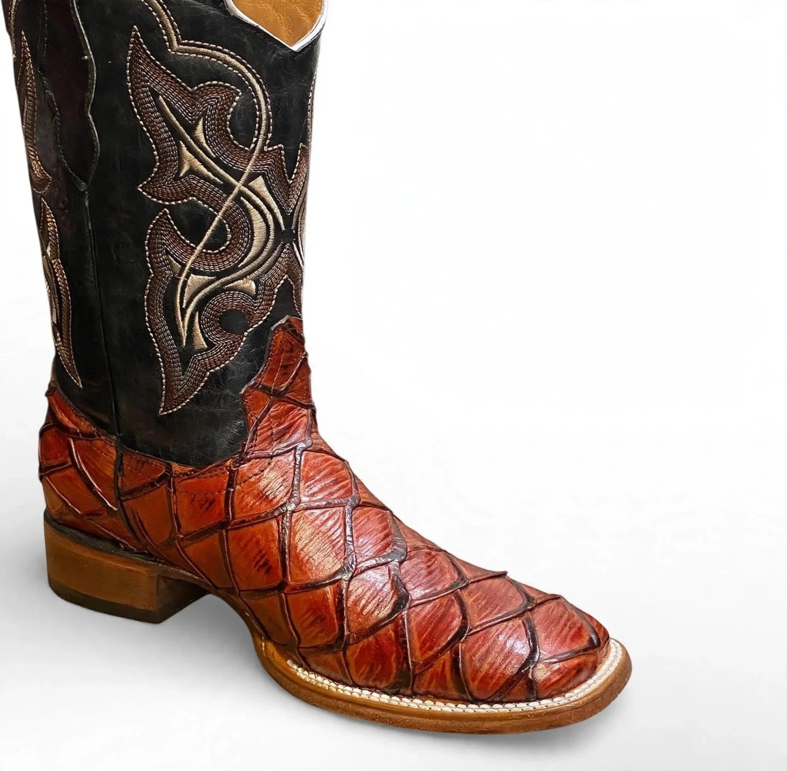 mens-pirarucu-red-detail.jpg