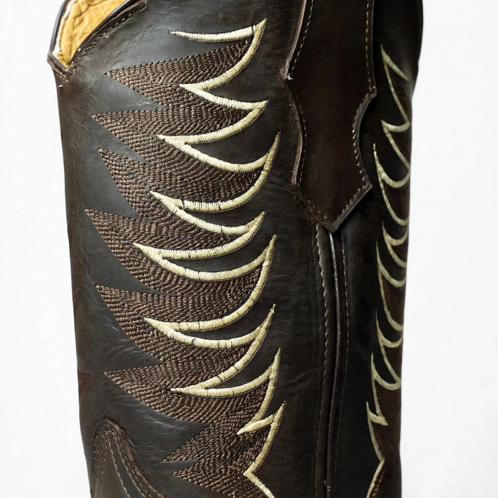 brown-solid-detail.jpg