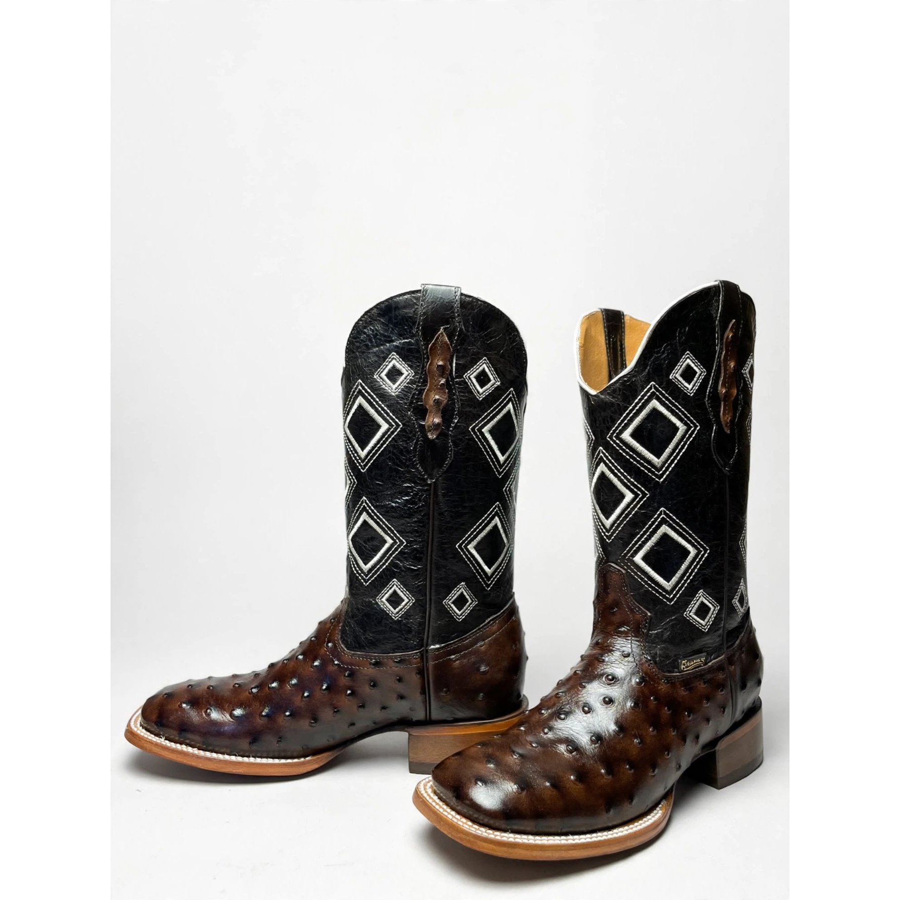 Ostrich print - Deep Brown