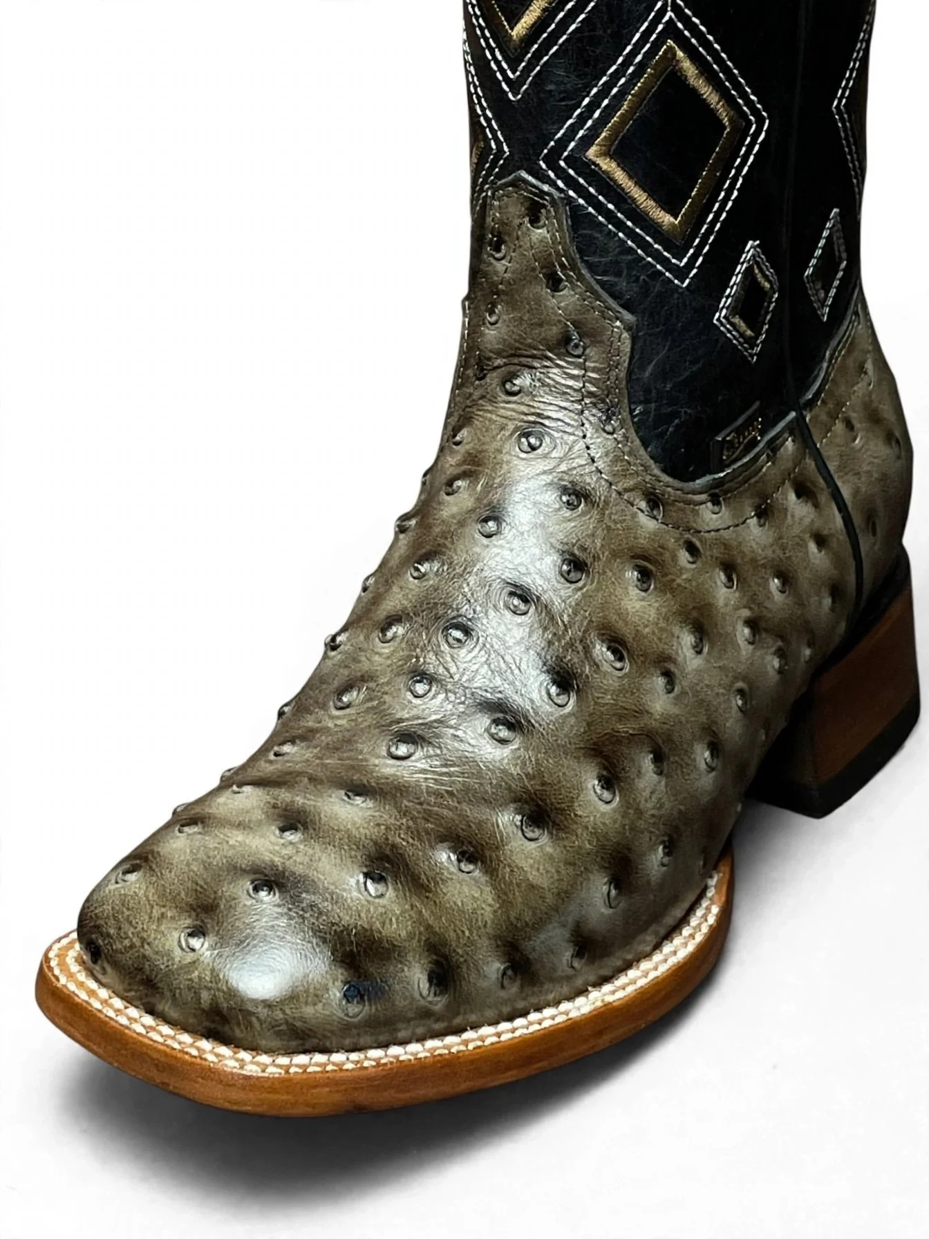mens-ostrich-gray-detail.jpg