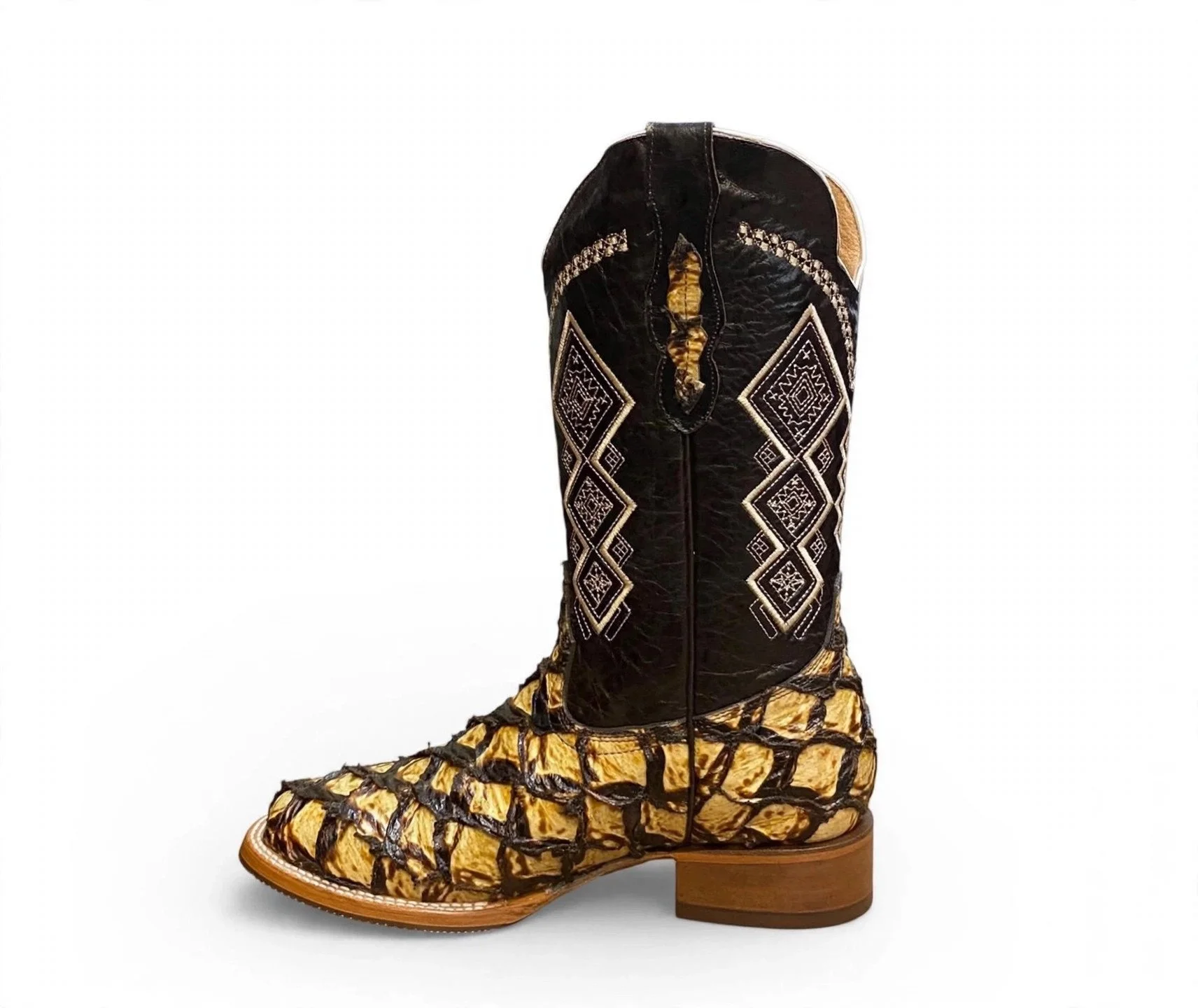 mens-pirarucu-gold-side.jpg