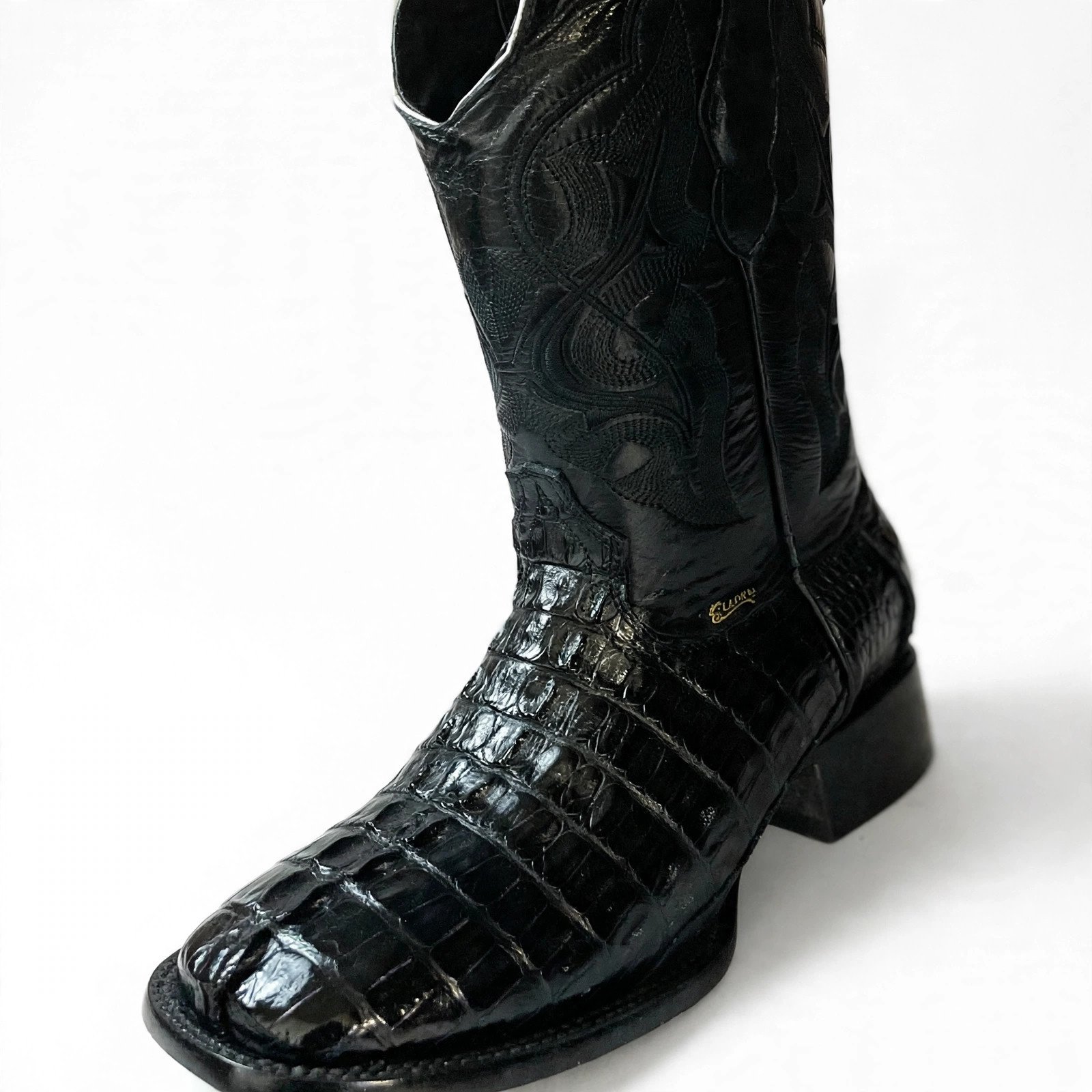 crocodile-black-detail.jpg