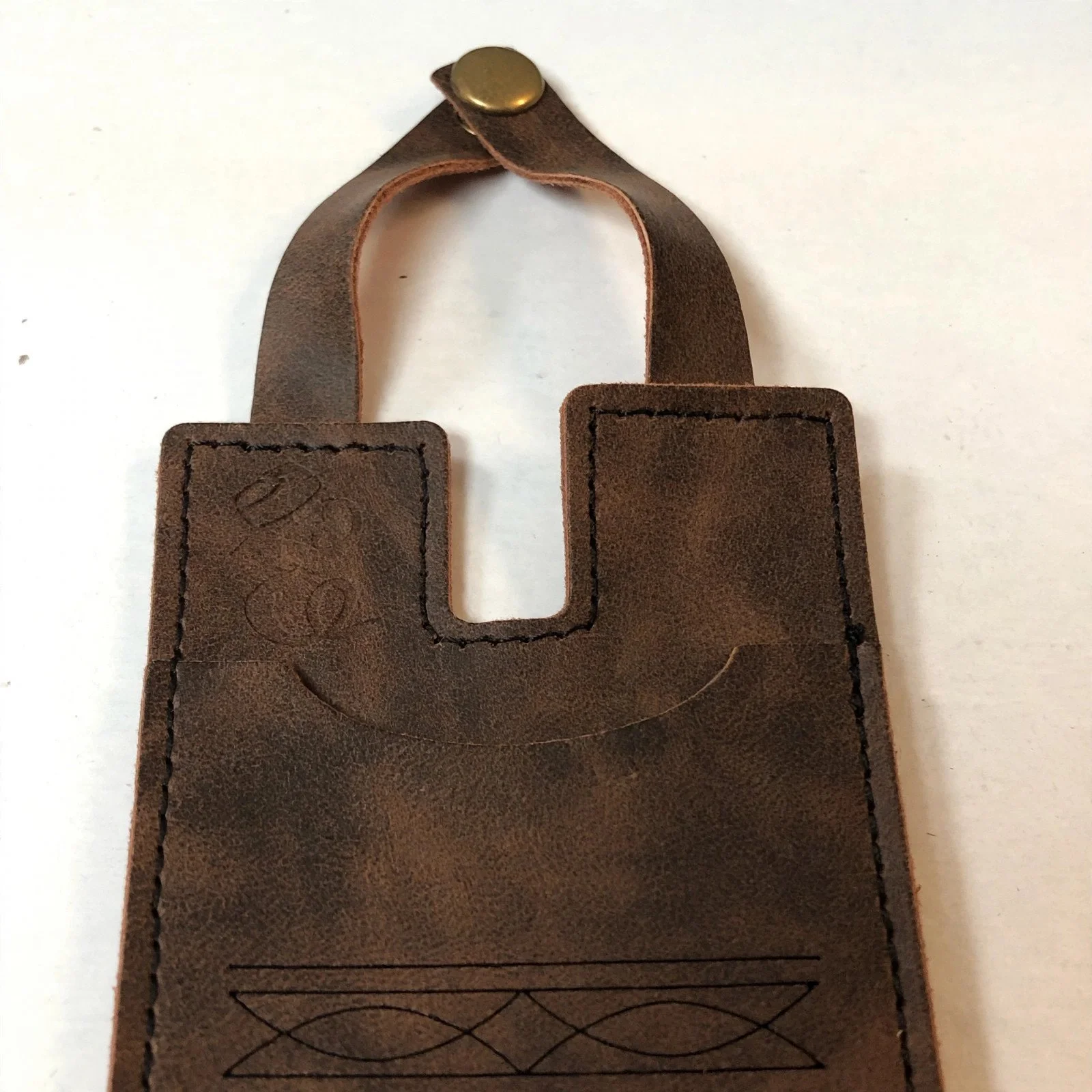 wallet-brown-detail.jpg