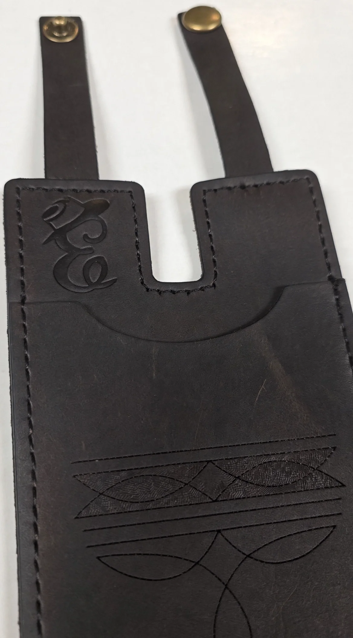 media-generation-belt-pouch-black-detail-0-e08bd218-1cdc-4be0-8f3f-8b4f06f9f7d1.webp