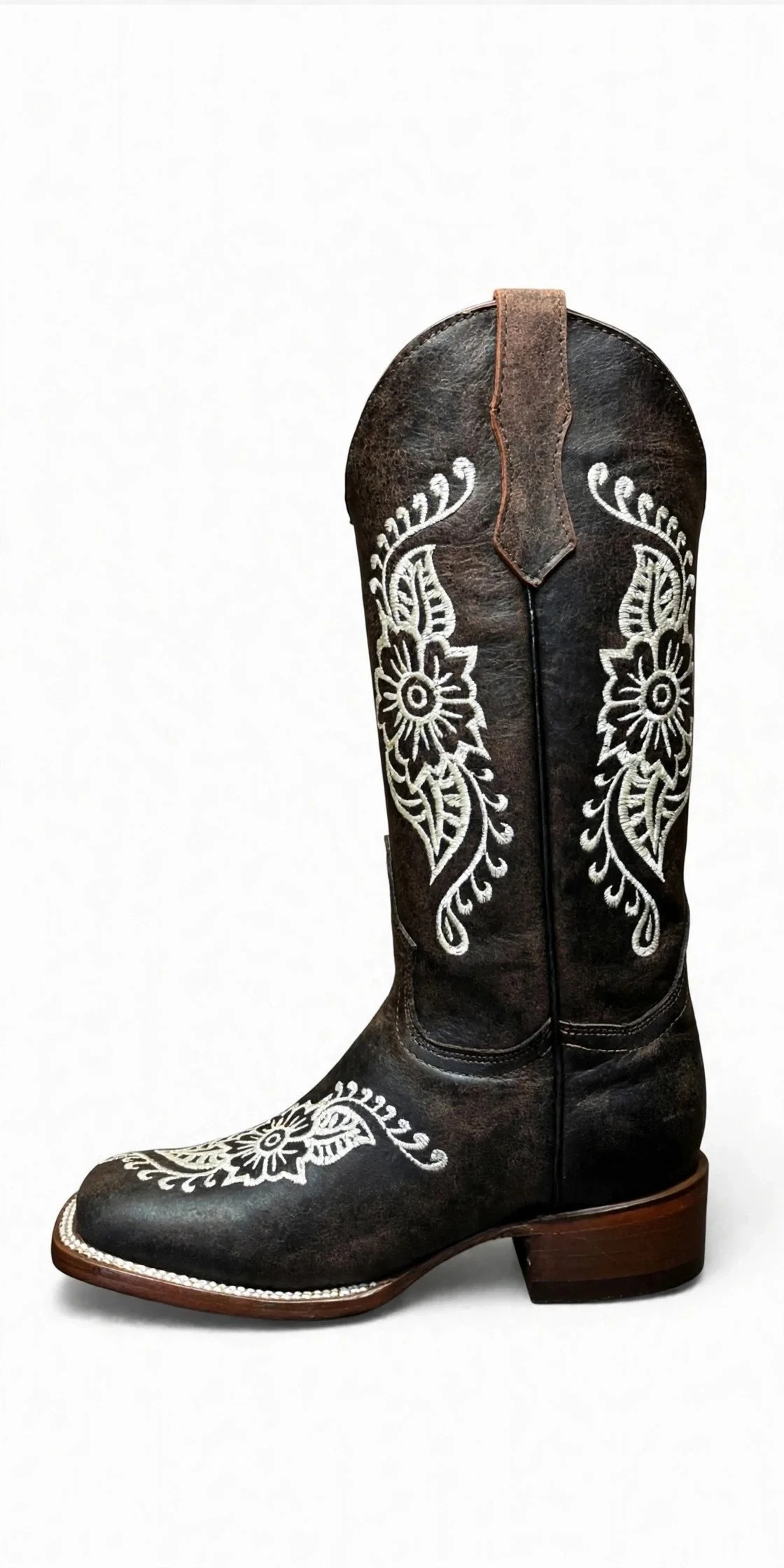 black-white-floral-side.jpg