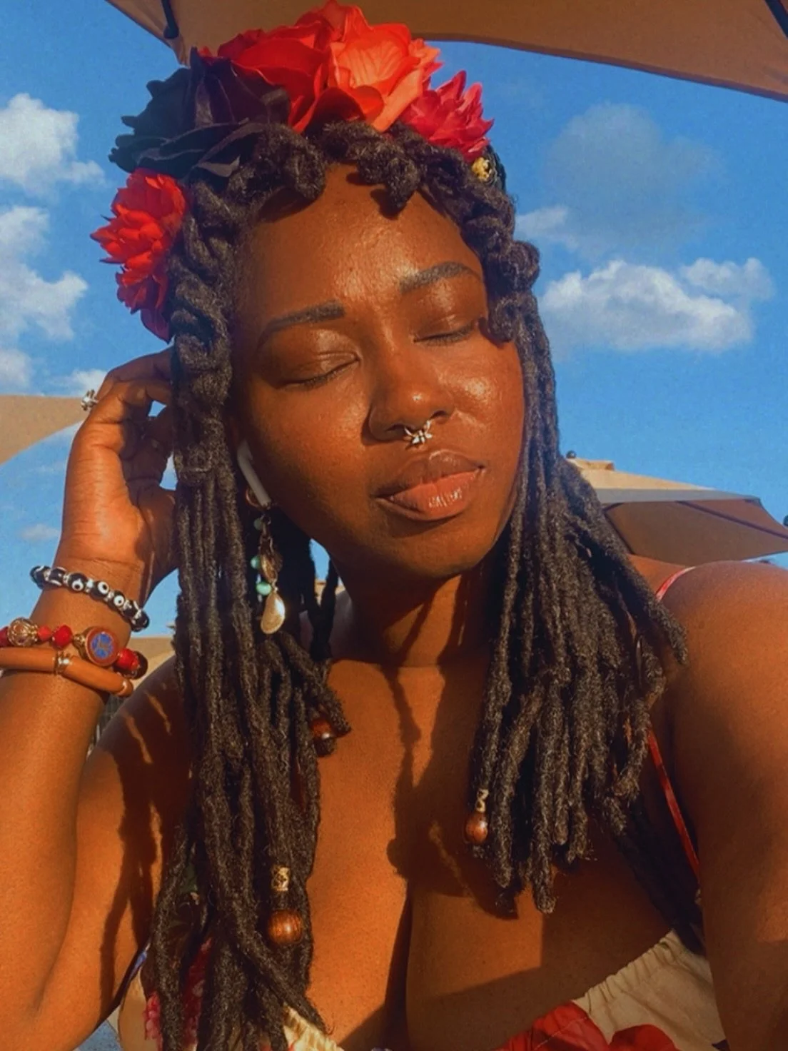 What a gift it is to be alive and feel so deeply 🌺✨