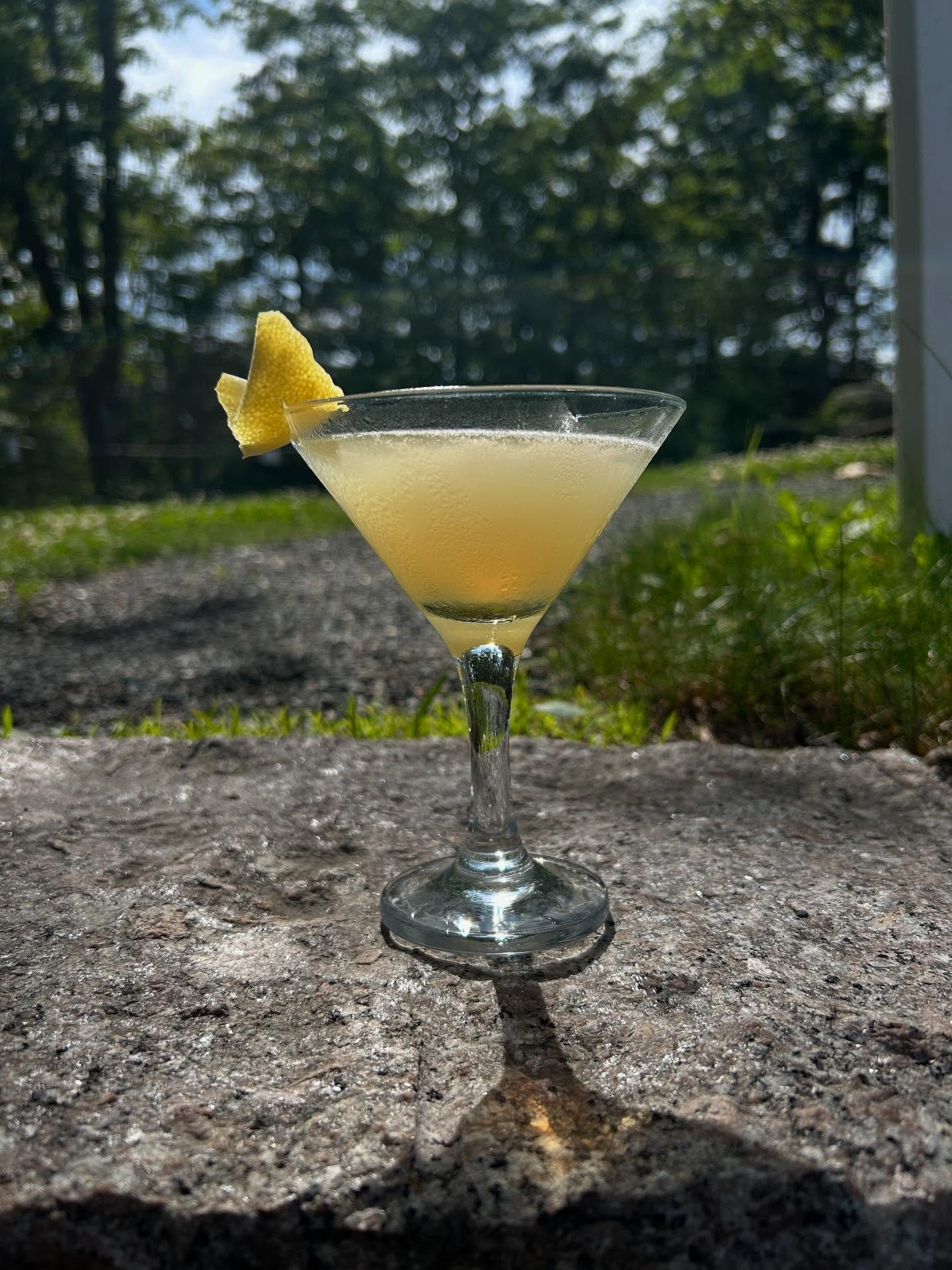 Welcome July! 
We are excited to be making two menu items for #intothelight in support of @finding.our.voices a Maine non-profit helping women who are victims of domestic abuse. Daily will be a Lemon Drop Martini and Mondays we will have Limoncello T